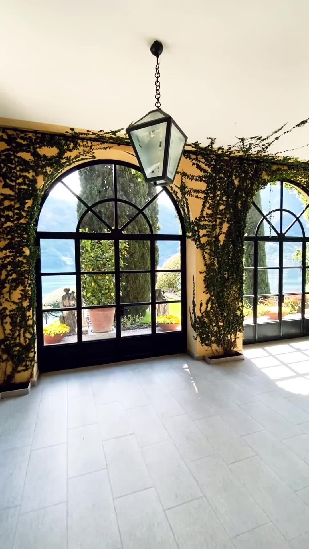 Stunning Villa del Balbianello - Windows on Friday!