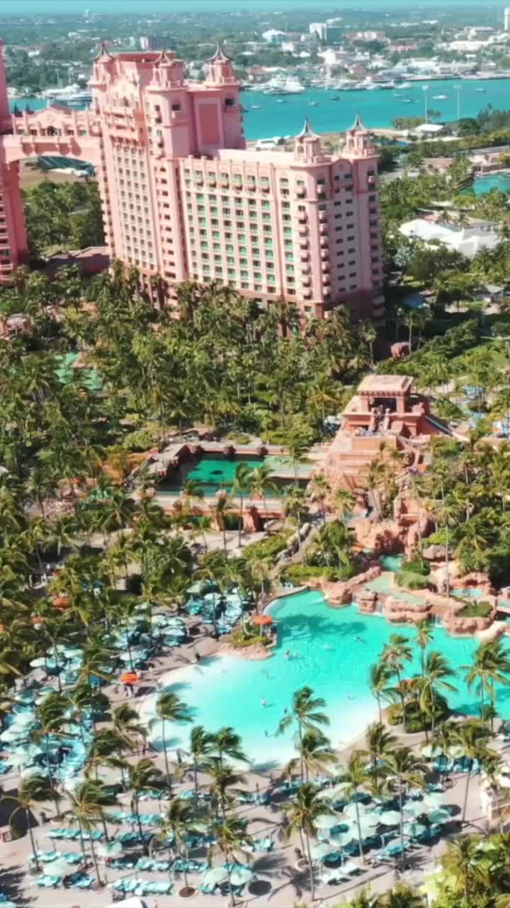 Atlantis Resort: Your Dream Vacation in the Bahamas