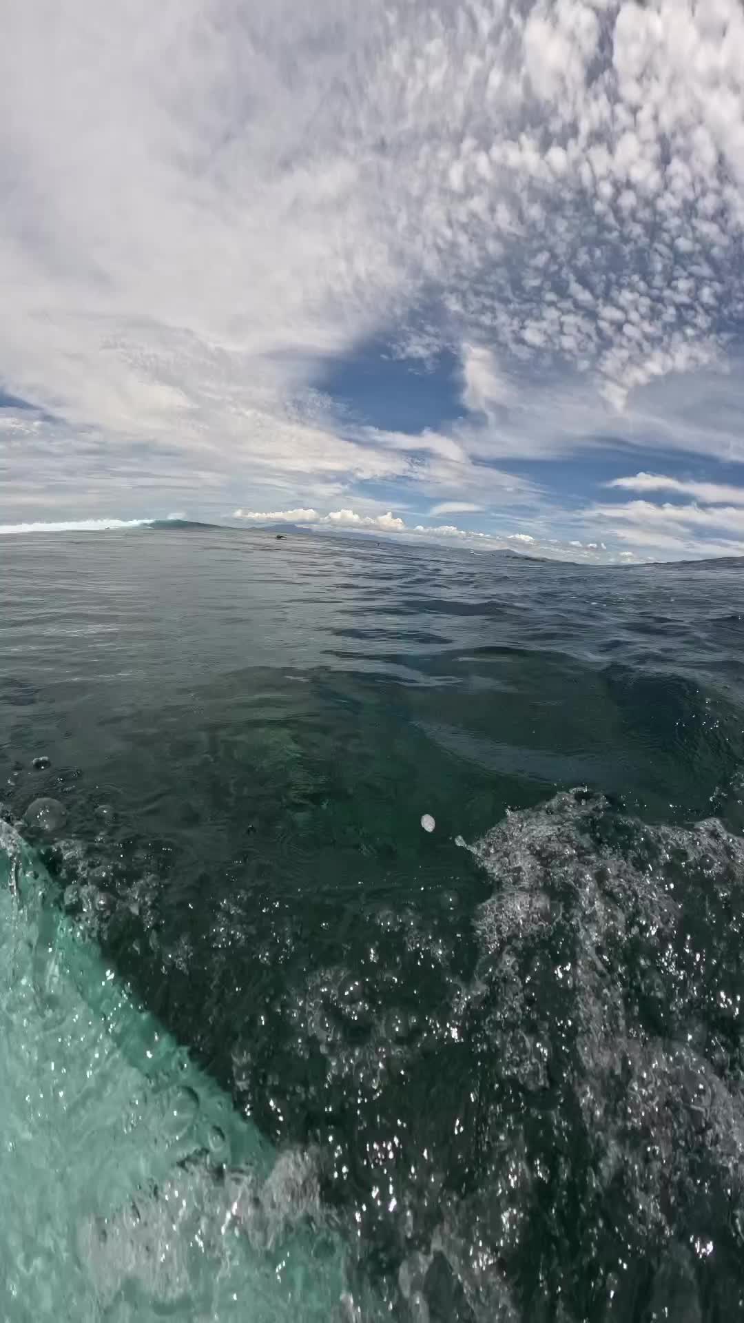 Mastering the 7'8 Jameson Surfboard in Fiji
