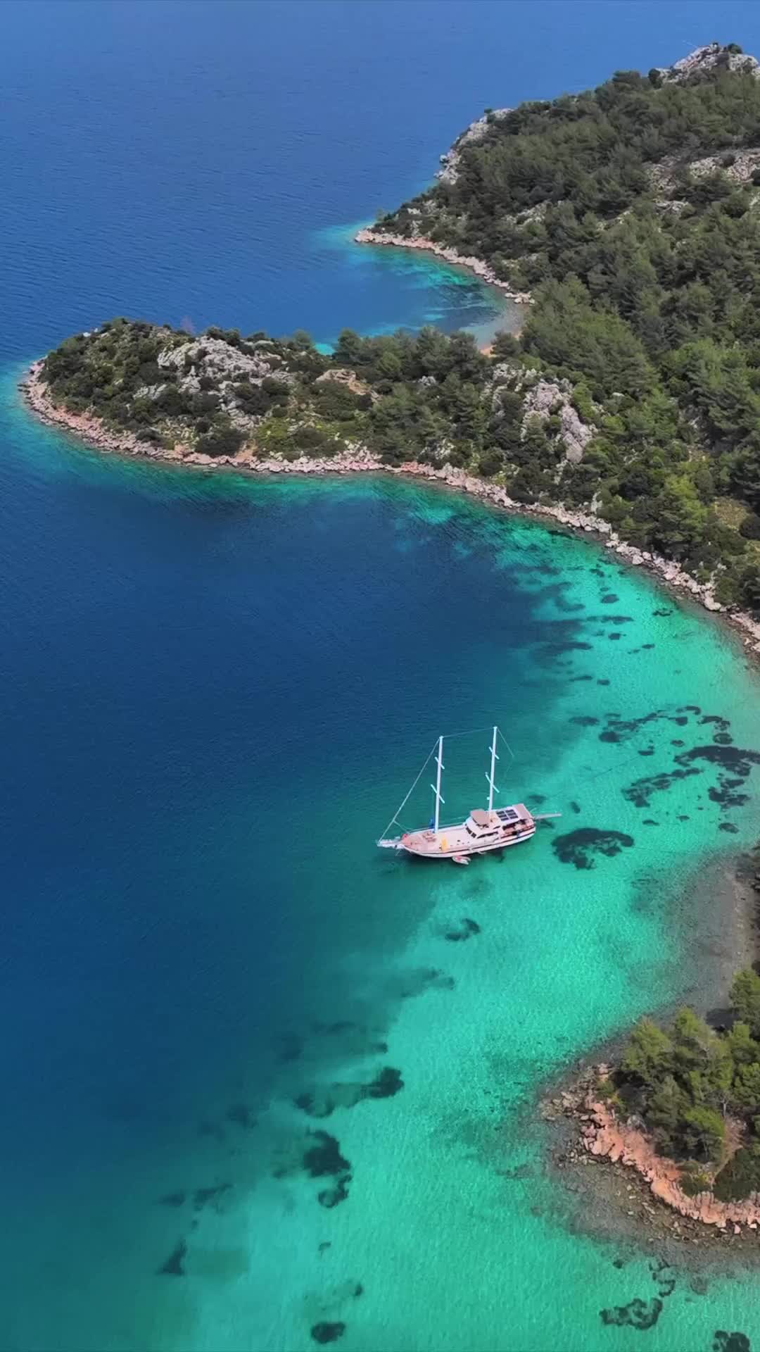 Gulet Cruise in Türkiye: Embrace Summer Sun & Waters