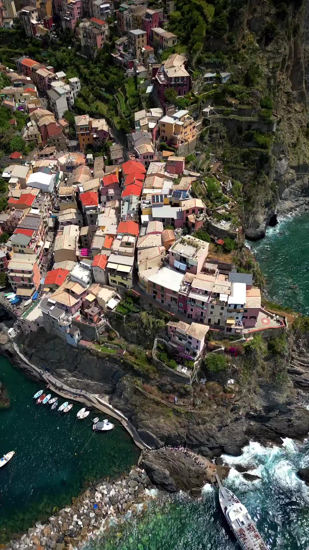 Discover Manarola: A Gem of Cinque Terre, Italy