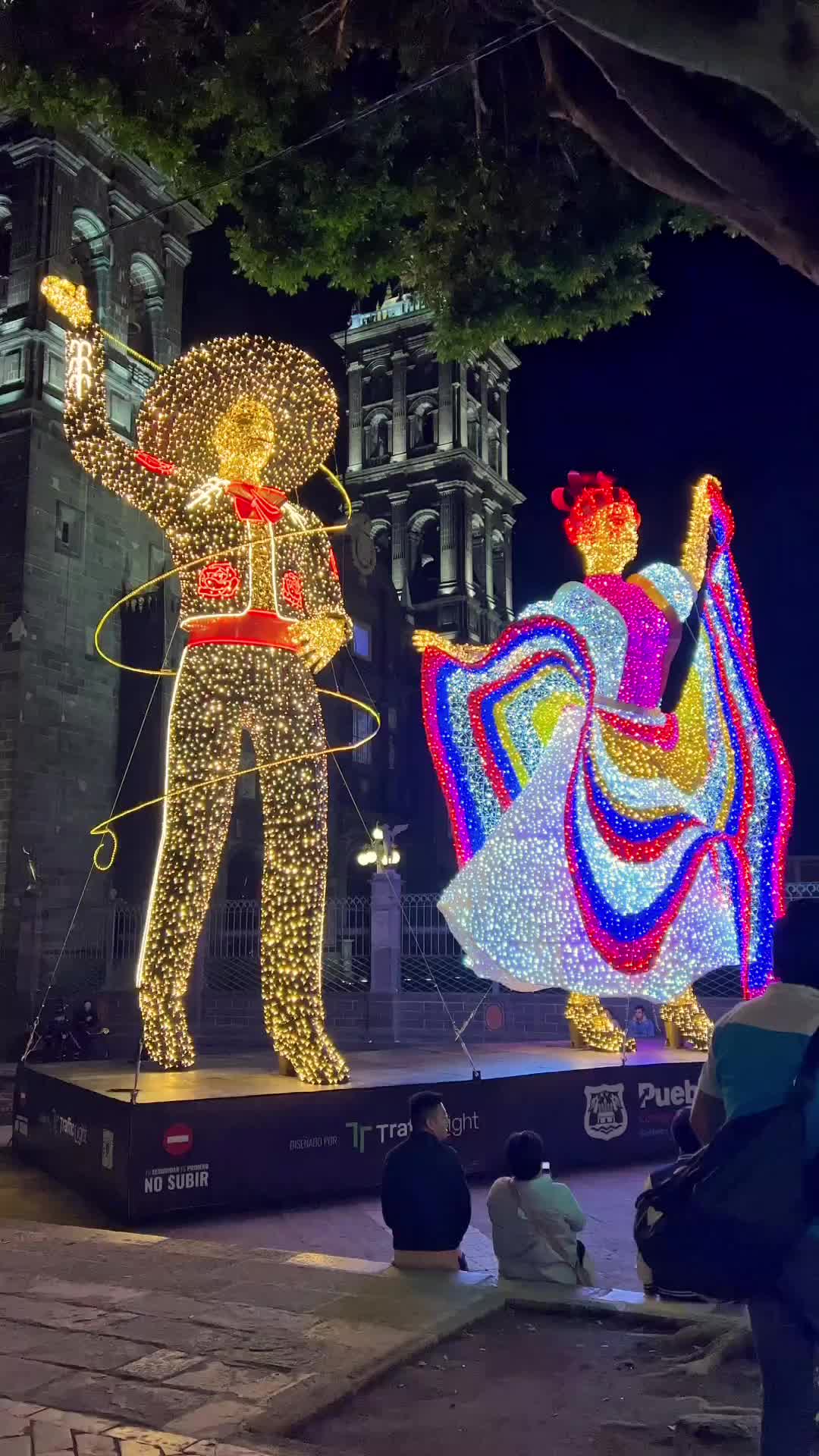 Celebrate Mes Patrio in Puebla: Top Festive Sites 🌟