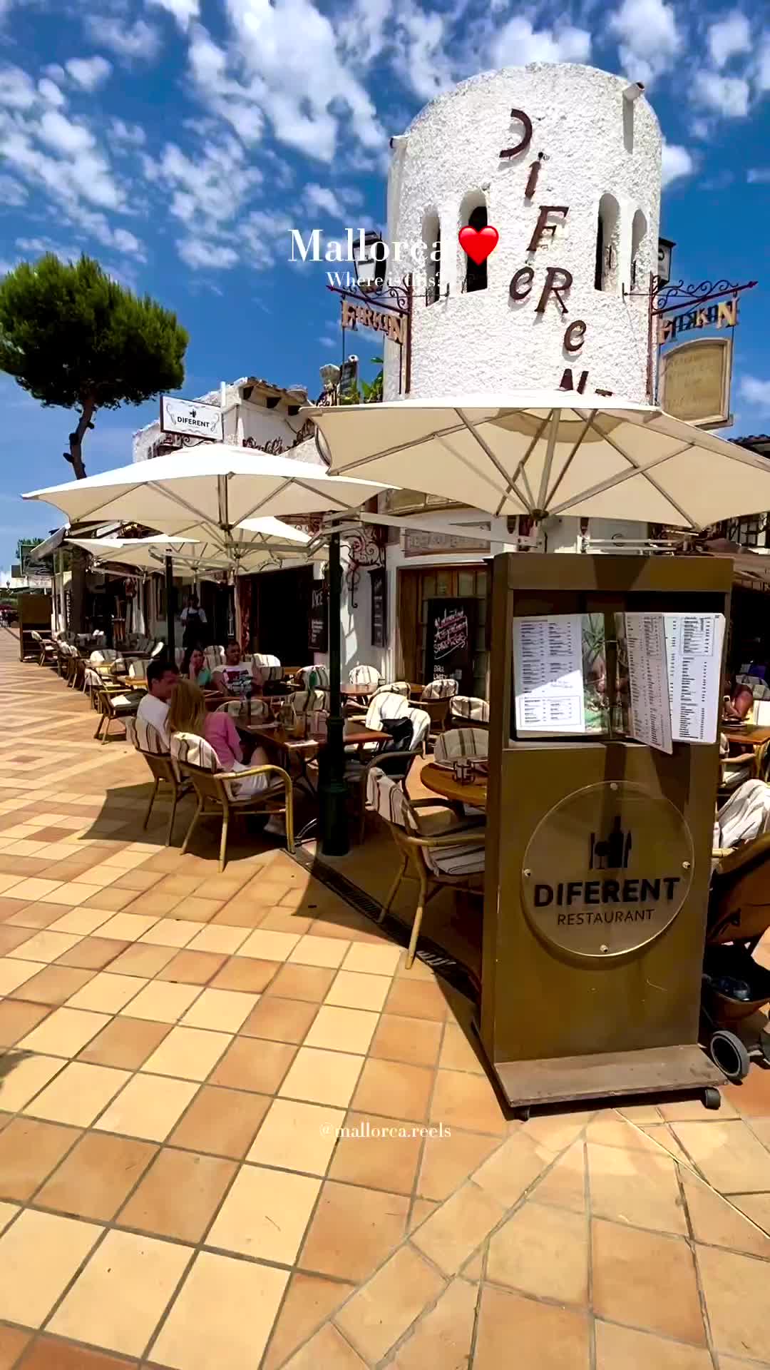 Discover Restaurant Diferent in Cala d'Or, Spain