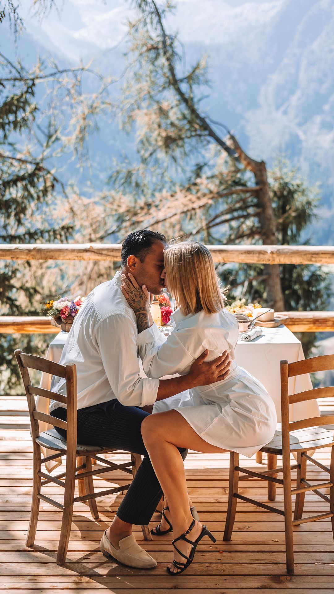 Dear Diary,

It’s time to take you back to one of our favourite memories in Europe. Also one of our favourite breakfast setups we ever had. How beautiful is this to start the day? Enjoying a delicious breakfast, to the sounds and views of nature.

Location : @chalet_al_foss 

Lots of love,
Charlotte and Rayen

#nature #naturelovers #naturelover #naturecaptures #nature_perfection #natureaddict #naturelove #natureperfection