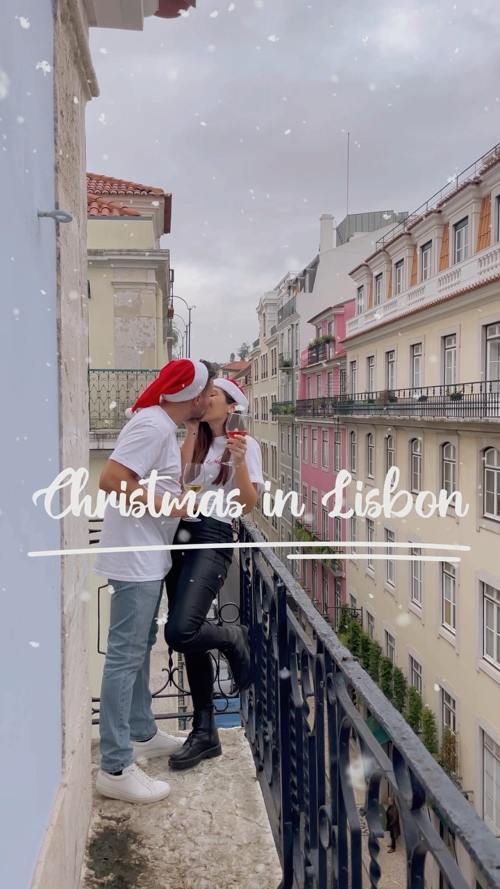 Wouldn’t it be beautiful to have snow in Lisbon❓

This Christmas allow yourself to dream and let your heart get filled up with love. We don’t need material things to be happy, we just need to be present living the moment. Wherever in the world we are!

Merry little Christmas NSWL family ♥️

Christmas Program in Lisbon: 

🏨 Stay @darelisbonhouse or @jupiterlisboahotel 
🍽️ Have lunch/brunch @intercontinentallisbon / @akla.lisbon or @grupoatalho 
🚶‍♀️Walk around Praça do Comércio, Rua Augusta, Chiado, Restauradoes and Avenida da Liberdade. 
🎄Visit Lisbon Wonderland at Parque Eduardo VII

__________

🇵🇹Não seria lindo se tivéssemos neve em Lisboa❓

Neste Natal permite-te sonhar e deixa que o teu coração se encha de amor.  Não precisamos de coisas materiais para sermos felizes, só precisamos de estar presentes a viver o momento. Onde quer que estejamos no mundo. 

 Feliz natal família NSWL ♥️

Programa de Natal em Lisboa: 

🏨 Fica hospedado no @darelisbonhouse ou no @jupiterlisboahotel
 🍽️ Almoço /brunch @intercontinentallisbon / @akla.lisbon ou @grupoatalho
 🚶‍♀️Passeia pela Praça do Comércio, Rua Augusta, Chiado, Restaurados e Avenida da Liberdade.
 🎄Visita o Lisbon Wonderland no Parque Eduardo VII

#christmastime #merrychristmas #lisbon #visitportugal #lisboa #intercontinentalhotel #visitlisboa #lisbonportugal #lisbontravel #lisboa_pt #lisboalive #lisboaportugal #portugaltravel #portugal #visitportugal #natal2022 #natal #christmas