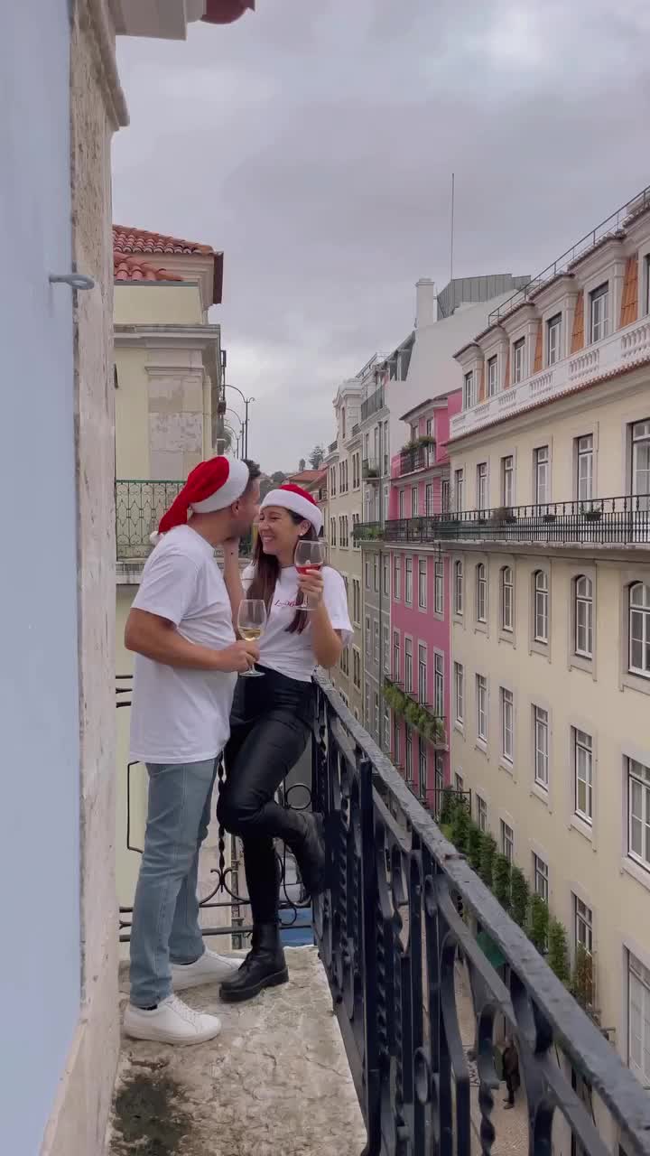 Wouldn’t it be beautiful to have snow in Lisbon❓

This Christmas allow yourself to dream and let your heart get filled up with love. We don’t need material things to be happy, we just need to be present living the moment. Wherever in the world we are!

Merry little Christmas NSWL family ♥️

Christmas Program in Lisbon: 

🏨 Stay @darelisbonhouse or @jupiterlisboahotel 
🍽️ Have lunch/brunch @intercontinentallisbon / @akla.lisbon or @grupoatalho 
🚶‍♀️Walk around Praça do Comércio, Rua Augusta, Chiado, Restauradoes and Avenida da Liberdade. 
🎄Visit Lisbon Wonderland at Parque Eduardo VII

__________

🇵🇹Não seria lindo se tivéssemos neve em Lisboa❓

Neste Natal permite-te sonhar e deixa que o teu coração se encha de amor.  Não precisamos de coisas materiais para sermos felizes, só precisamos de estar presentes a viver o momento. Onde quer que estejamos no mundo. 

 Feliz natal família NSWL ♥️

Programa de Natal em Lisboa: 

🏨 Fica hospedado no @darelisbonhouse ou no @jupiterlisboahotel
 🍽️ Almoço /brunch @intercontinentallisbon / @akla.lisbon ou @grupoatalho
 🚶‍♀️Passeia pela Praça do Comércio, Rua Augusta, Chiado, Restaurados e Avenida da Liberdade.
 🎄Visita o Lisbon Wonderland no Parque Eduardo VII

#christmastime #merrychristmas #lisbon #visitportugal #lisboa #intercontinentalhotel #visitlisboa #lisbonportugal #lisbontravel #lisboa_pt #lisboalive #lisboaportugal #portugaltravel #portugal #visitportugal #natal2022 #natal #christmas