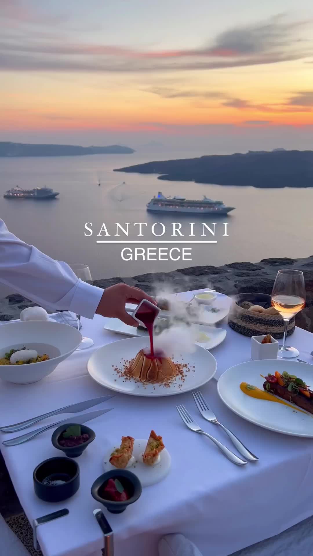 Luxury Santorini Resort - Perfect Vacation Getaway