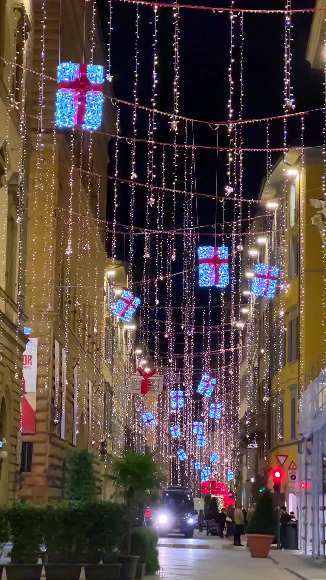 Christmas Magic in Florence: Lights, Markets & More
