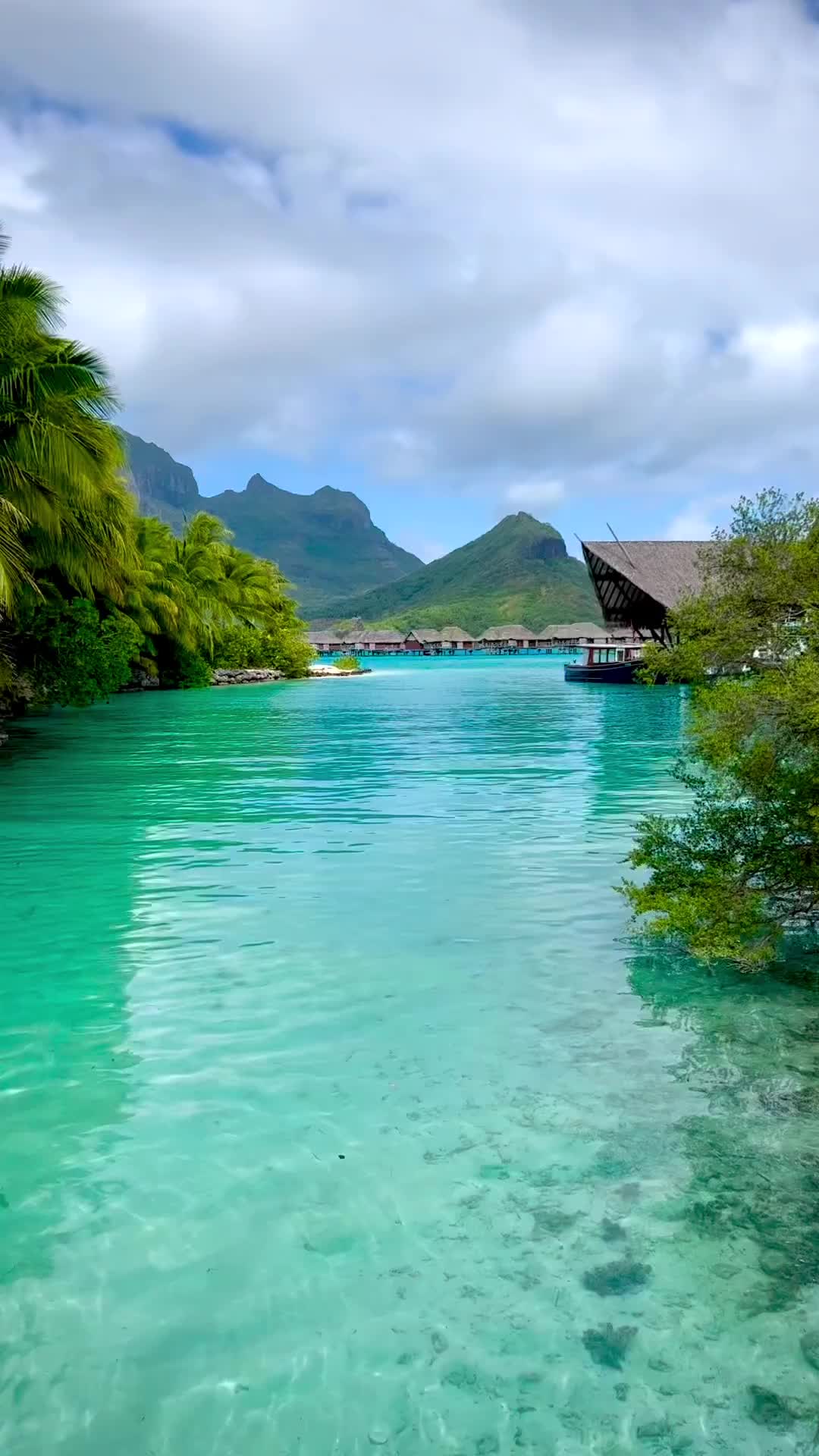 50 Shades of Blues and Greens at Four Seasons Bora Bora