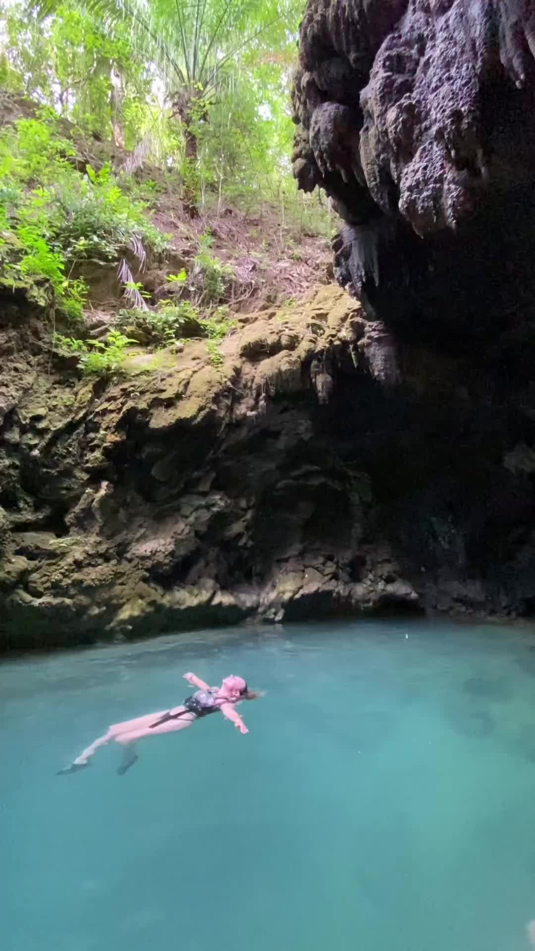 Já tomou banho de rio dentro de uma caverna? Esse é um dos lugares mais incríveis do nosso roteiro da Expedição Bonito e Pantanal. Quem vai viver essa experiência esse ano?

📍Expedição Bonito e Pantanal 2024
De 04/04 a 14/04 – Grupo VIP

🗓️As pré-reservas já estão liberadas! A viagem será apenas UM único grupo esse ano!

👉Tem interesse? No link do meu perfil tem todas as informações sobre o roteiro completo e valores. Faça contato comigo via DM ou aqui nos comentários pra garantir sua reserva 😉 👍

#bonito #bonitoms #pantanal #pantanalms #pantanalsul #pantanalsulmatogrossense #matogrossodosul #Brasil #mtur #bonitoepantanal #expedicao #expedition #vidaselvagem #fotografia #fotobrasil #expedicaofotografica