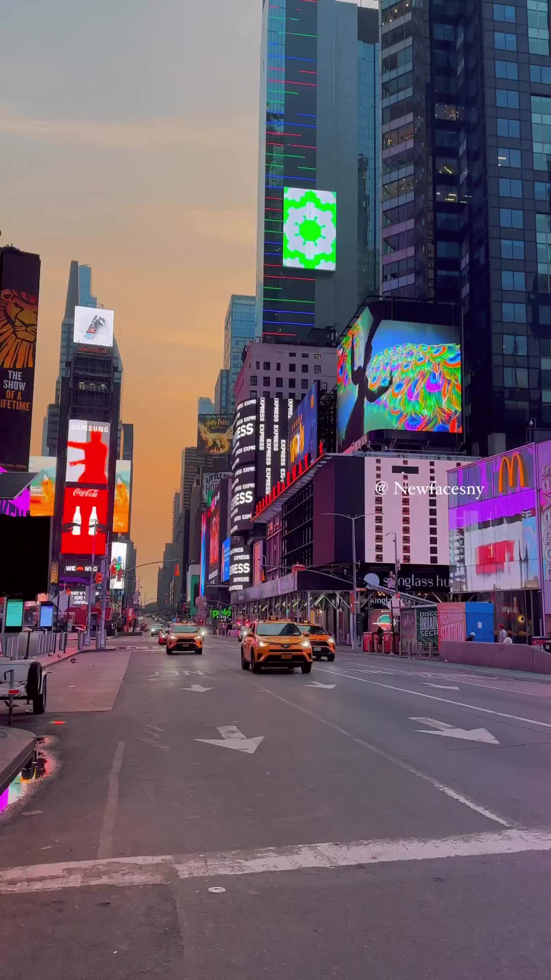 Times Square NYC: Nightlife and Neon Lights