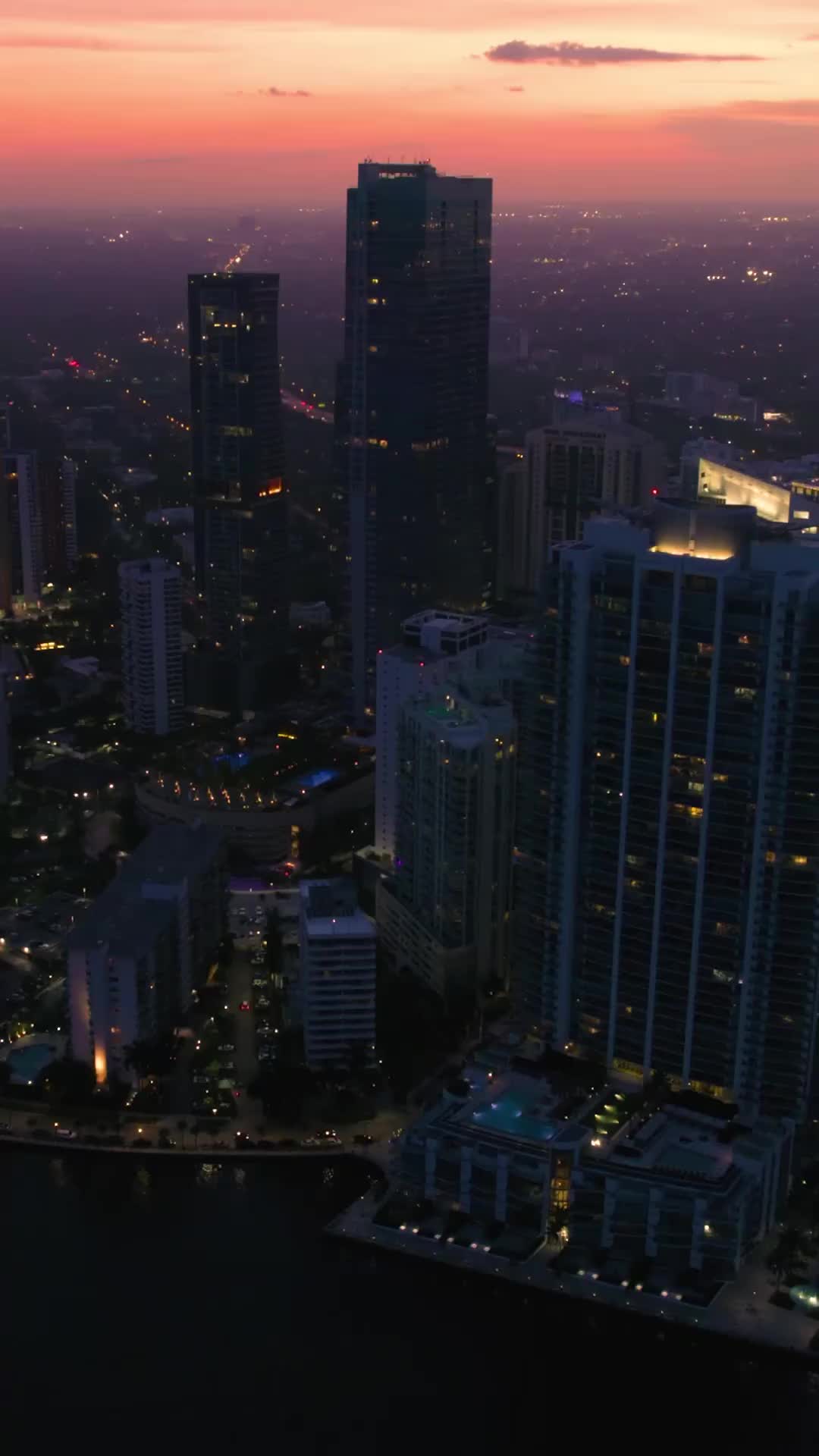 Discover the Richness of Miami's Nightlife and Skyline