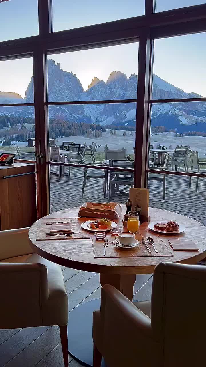 Breakfast with Magical Sunrise at Alpe di Siusi 🌄