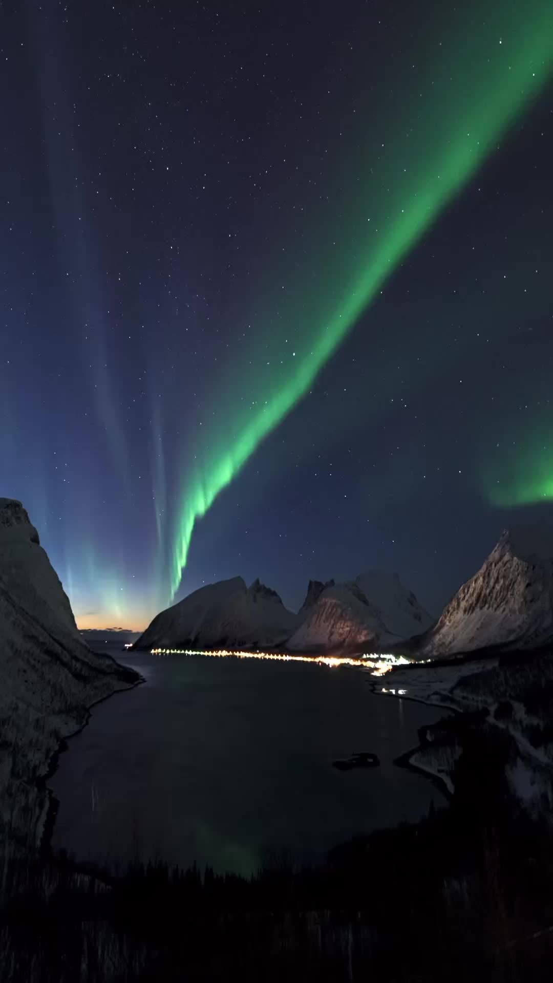 Mesmerizing Aurora Borealis in Tromsø, Norway