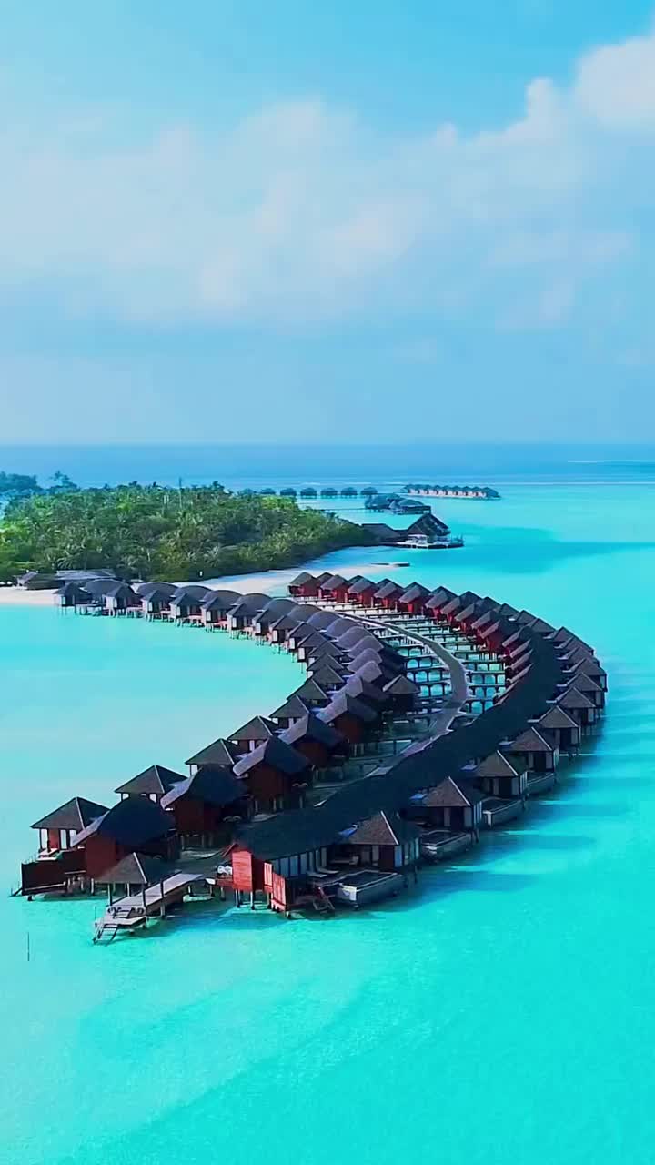 Stunning Maldives Resort: Anantara Dhigu Paradise