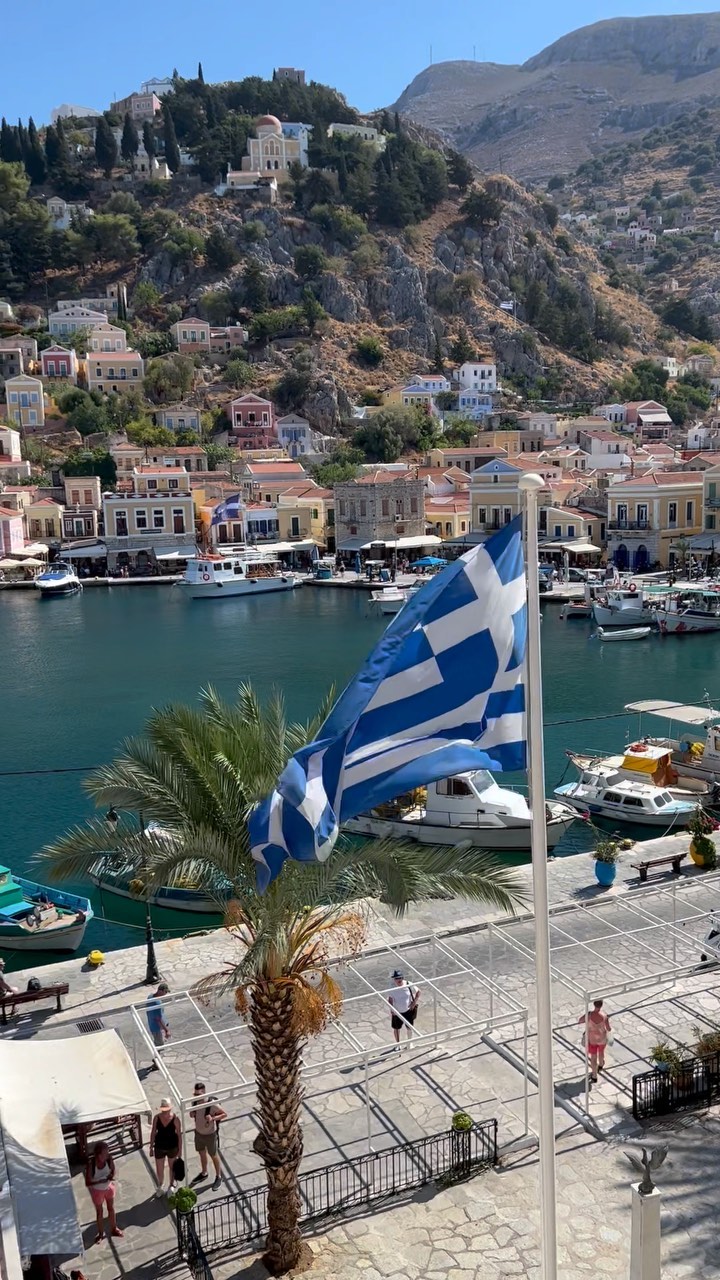 unmatchable view in symi ✨🇬🇷
.
.
.
.
.
#holiday #travel #travels #traveling #traveller #travelling #luxurytravel #luxury #luxylifestyle #vacation #beautifuldestinations #viajes #beautifulplaces #viaje #voyage #viagem #viaggio #viajar #instatravel #greece #aegean #travelpreneur #nomadiclife #TLpicks #greekislands #hellas #ελλαδα #symi #simi