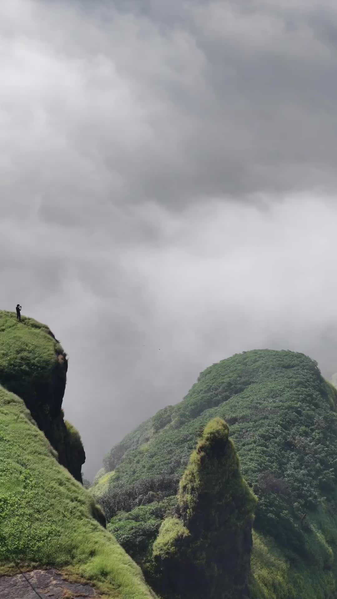 Architects of intricate castles built on clouds of uncertainty.

#pinnacles #peak #fortress #cloudporn #overthinking #quote #overthinker #mind #fog #clear #vision #maharashtra #mumbai #fort #trek #trekking