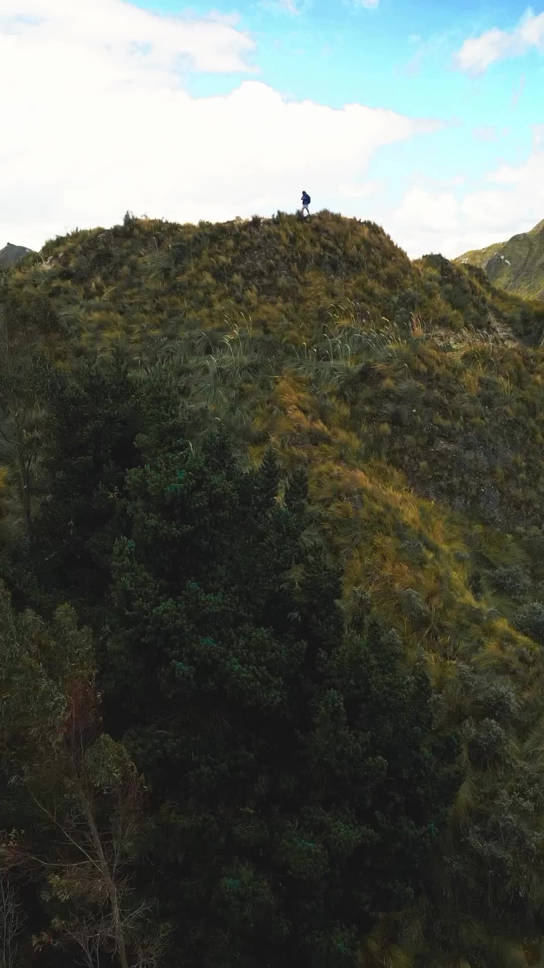 Hiking the Stunning Crater Lake at Quilotoa, Ecuador