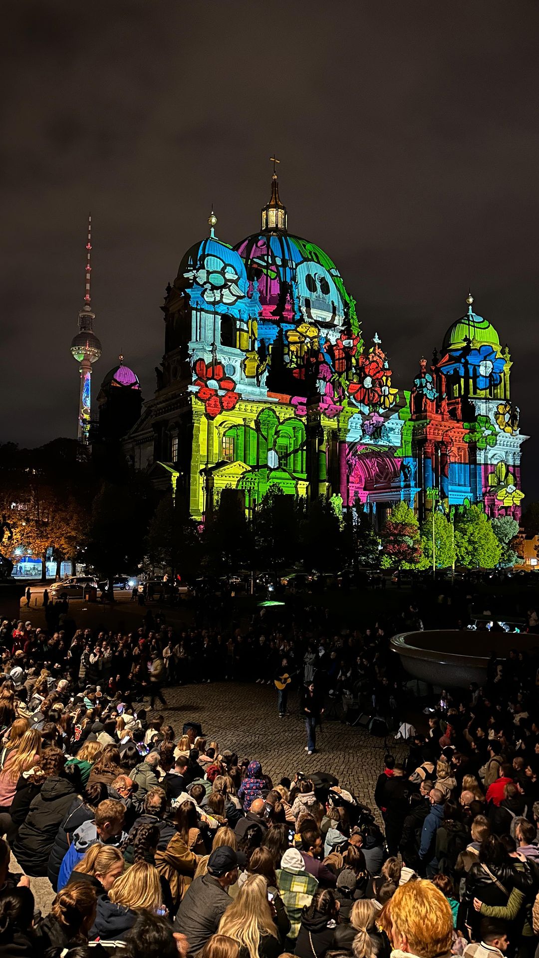 Festival of Lights, Berlin ✨ 
🗓️6th-15th Oct 2023
🕔19.00-23.00 daily

#berlin #festivaloflights #festivaloflightsberlin #festivaloflightsberlin2023 #visitberlin #germany #deutschland #travel #beautifuldestinations