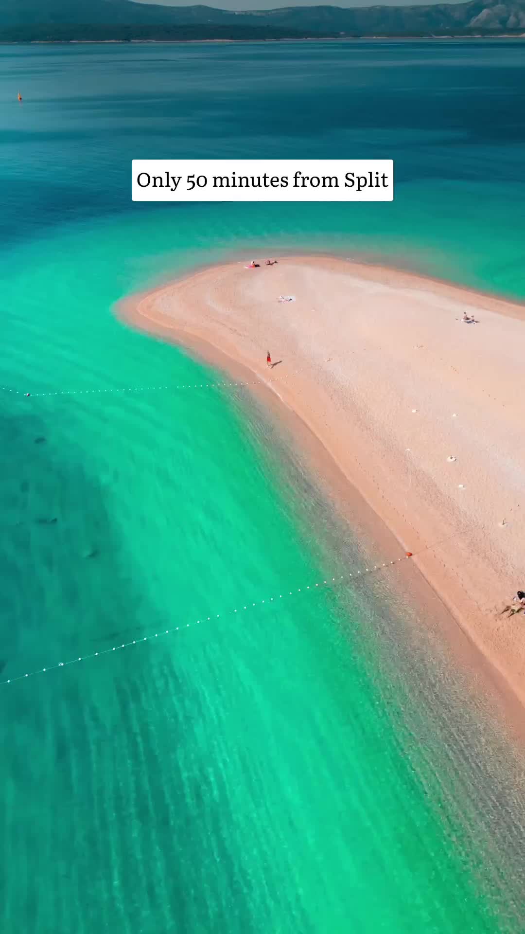 The island in Croatia where turquoise waters meet stunning golden beaches and cute historic harbors… Welcome to Brač😍 only 50 minutes by ferry from Split!
I promise you want to save this for you next holiday🥰

Over Travel Guide of Braç, with all the Best things to do, Hidden gems and our favorite restaurants, is now ready to read on saltinourhair.com/Croatia!
Enjoy reading😘

🎥This video is edited with our Mobile Video Filters of the Summer Collection☀️ they are super easy to use in the Free version of the VN video editor app and available through the link in our bio🤗

#croatia #croatiatravel #bracisland #croatiafulloflife #beautifuldestinations