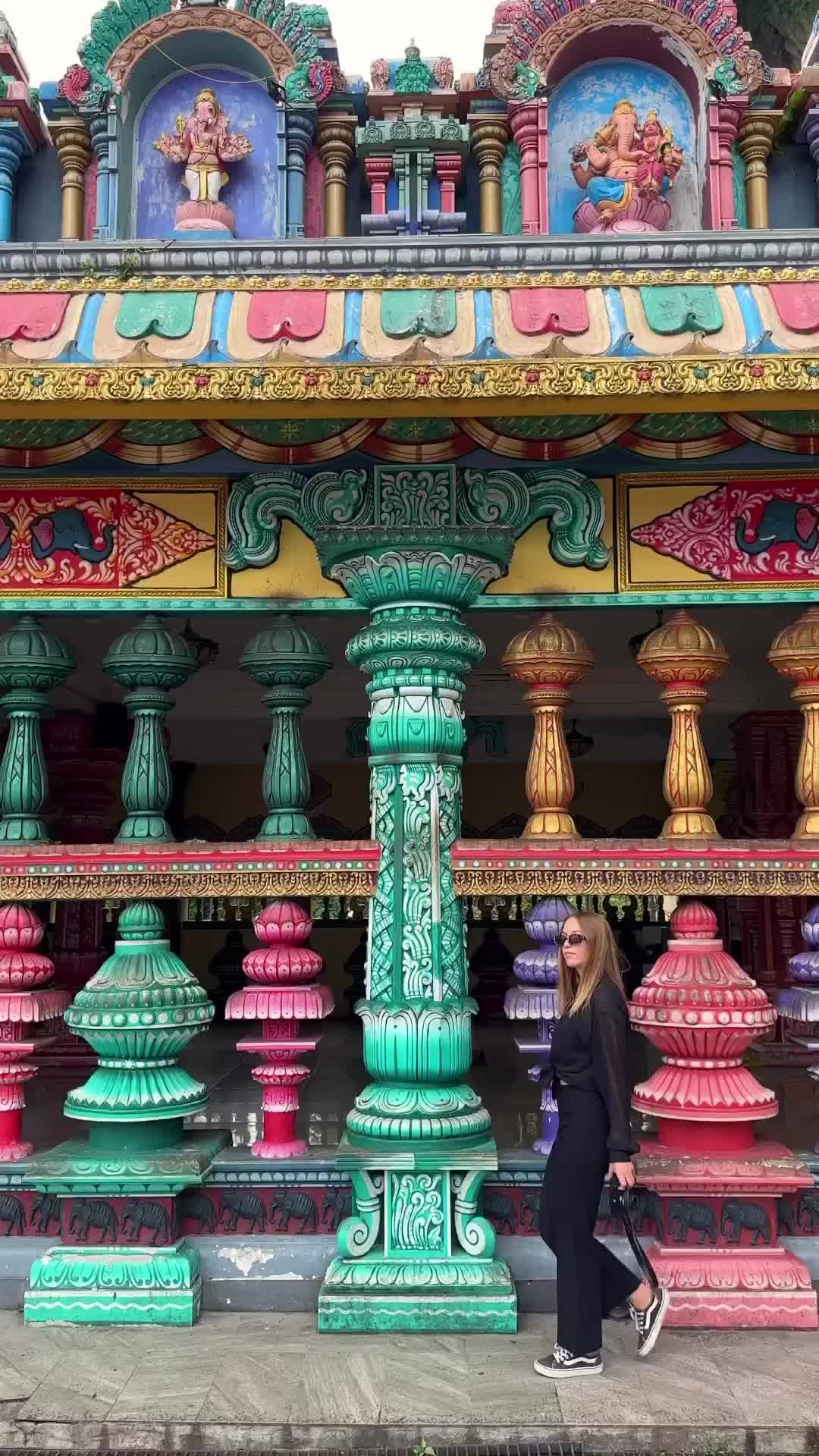 Batu Caves in Kuala Lumpur, Malaysia 🇲🇾

#batucaves #batucavesmalaysia #kualalumpur #kualalumpurmalaysia #malaysia #visitmalaysia #visitkualalumpur #travel #beautifuldestinations #explore #exploremore #travelmore #welivetoexplore #visit