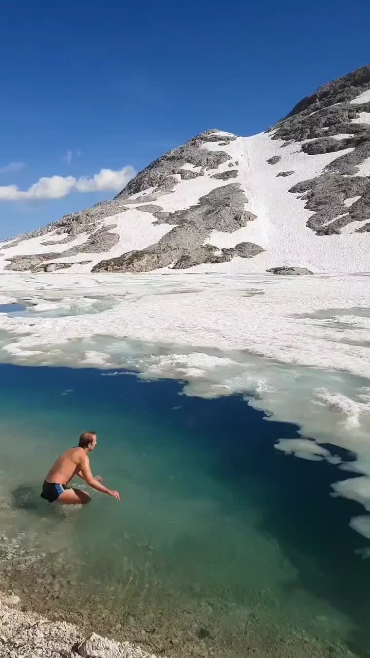 🔥🥵SO HOT IN MID JUNE??? 🥵🔥
A good bath between ice🥶 and snow❄️ is the best you can do...
23°C at 2.500 meters
📍 Dolomites - Italy 🇮🇹
----------
#earthfocus #exploremore #exploreourearth #alpinism #travel #snow  #skiing #dolomites #Dolomiti  #moutainlovers #mountains #outdoor #earthpix #italy #visititaly #wow_destinations #ski #hot #summer
#skiing @magic__alps @bestmoutainartists @earthofficial @neversummerindustries
@earthpix @snowbrains @theskiin
@instagram @instagood
@roam @outdoorresearch 
@splendid_earth @discoverearth @discovery @outdoor_adventure_ @outdoormag @outdoorresearch @beauttydestinations @earthfocus @travelandleisure @heaven_of_travel @absolut__adventure @hello__adventures_ @wow_destinations