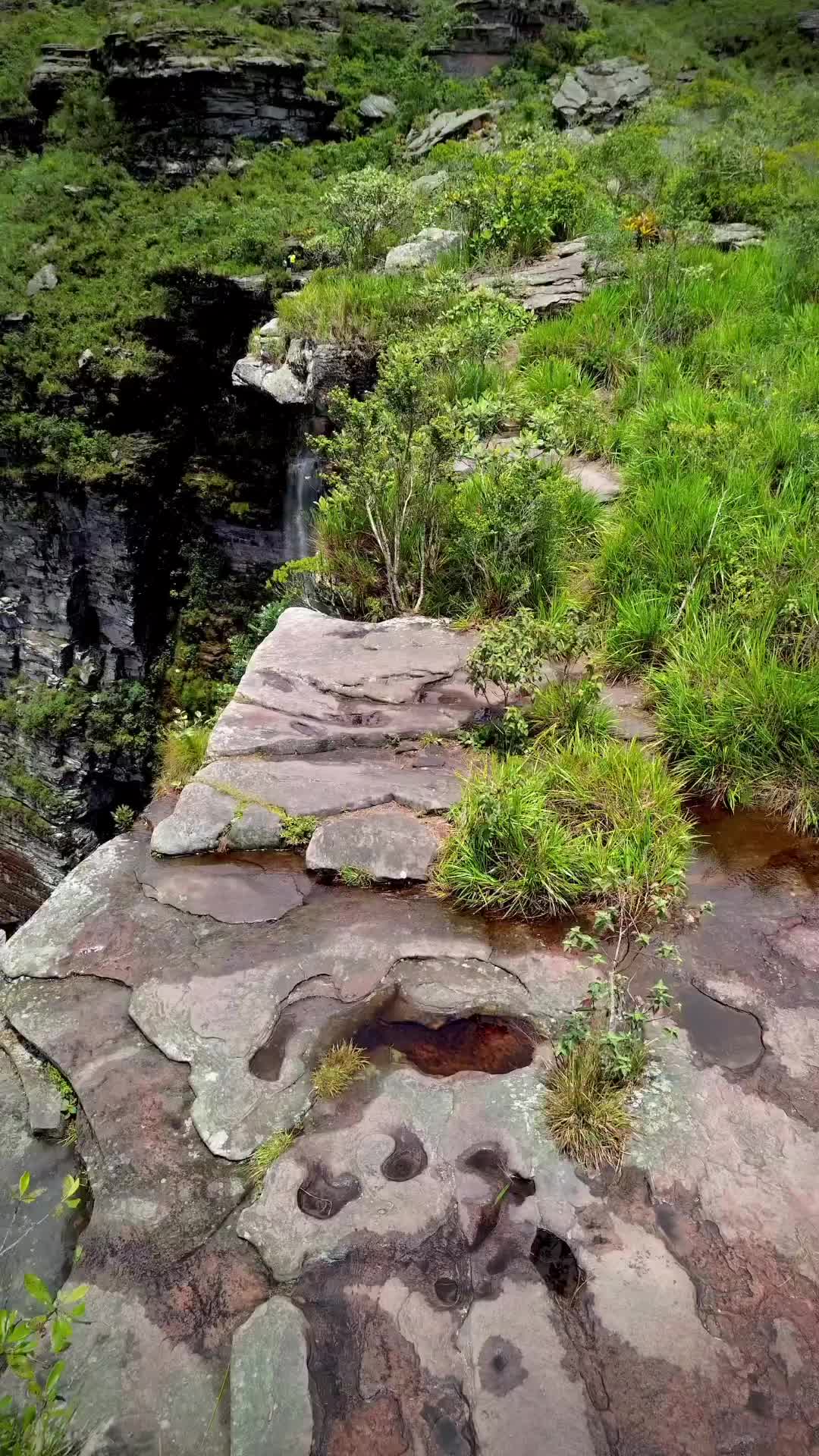 Cachoeirão por Cima - Stunning Waterfall in Brazil