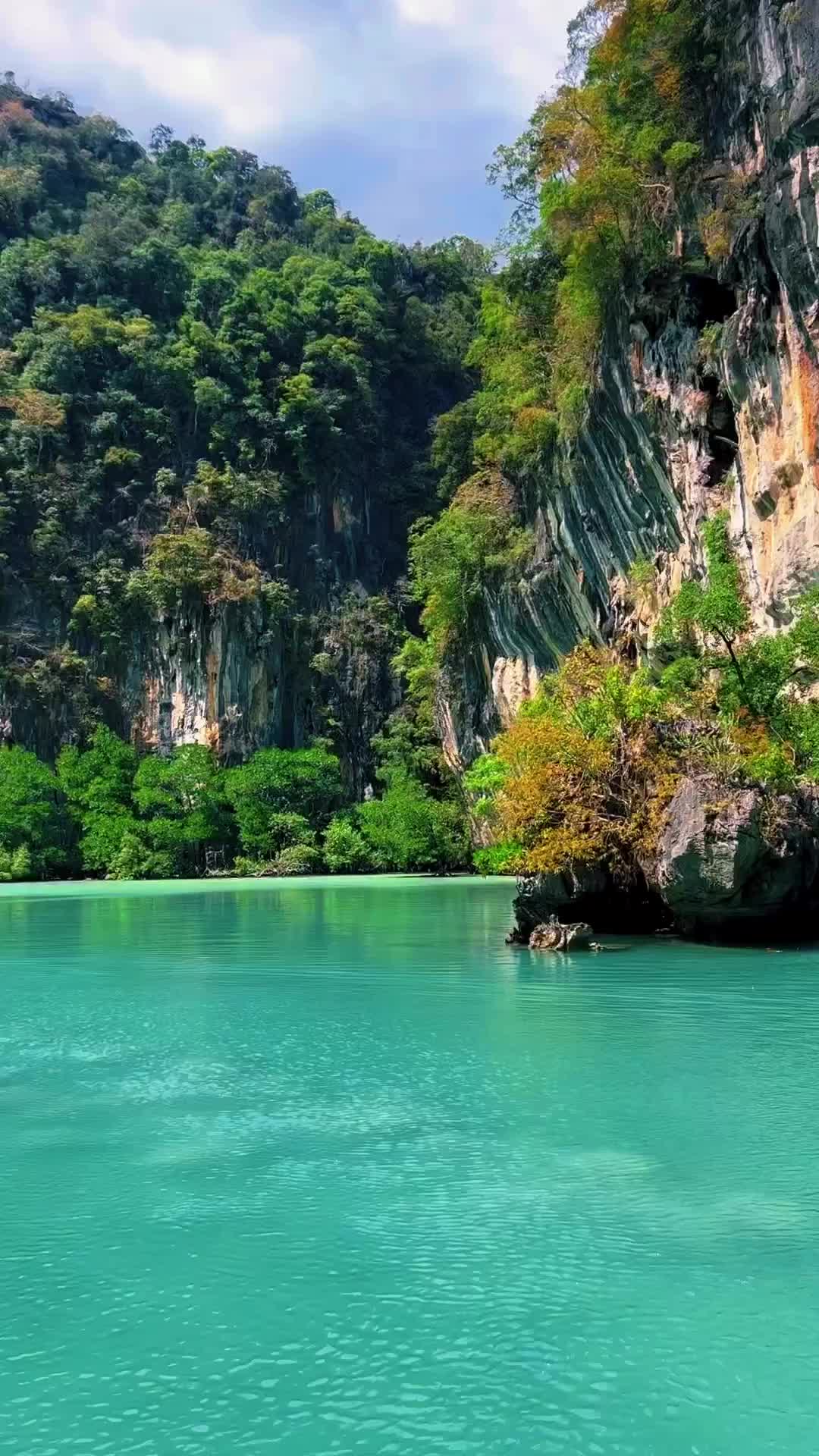 Hong Island Krabi: Nature's Paradise in Thailand