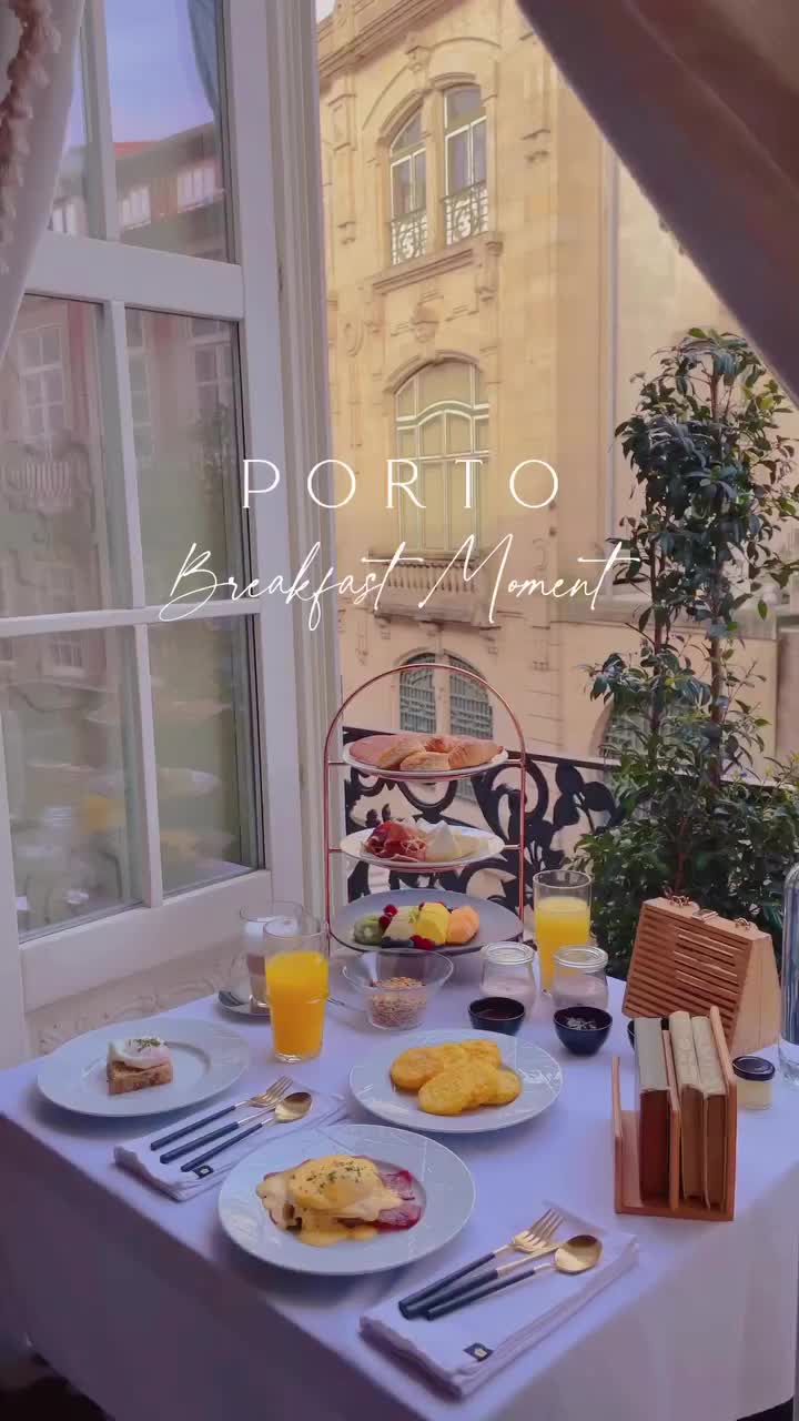 Elegant Breakfast at Torel Palace Porto