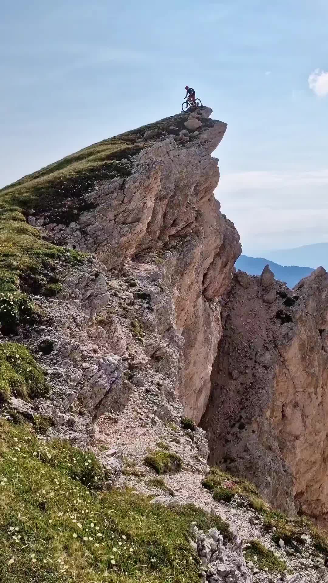 Riding Nameless Summits in the Dolomites 🚵❤️