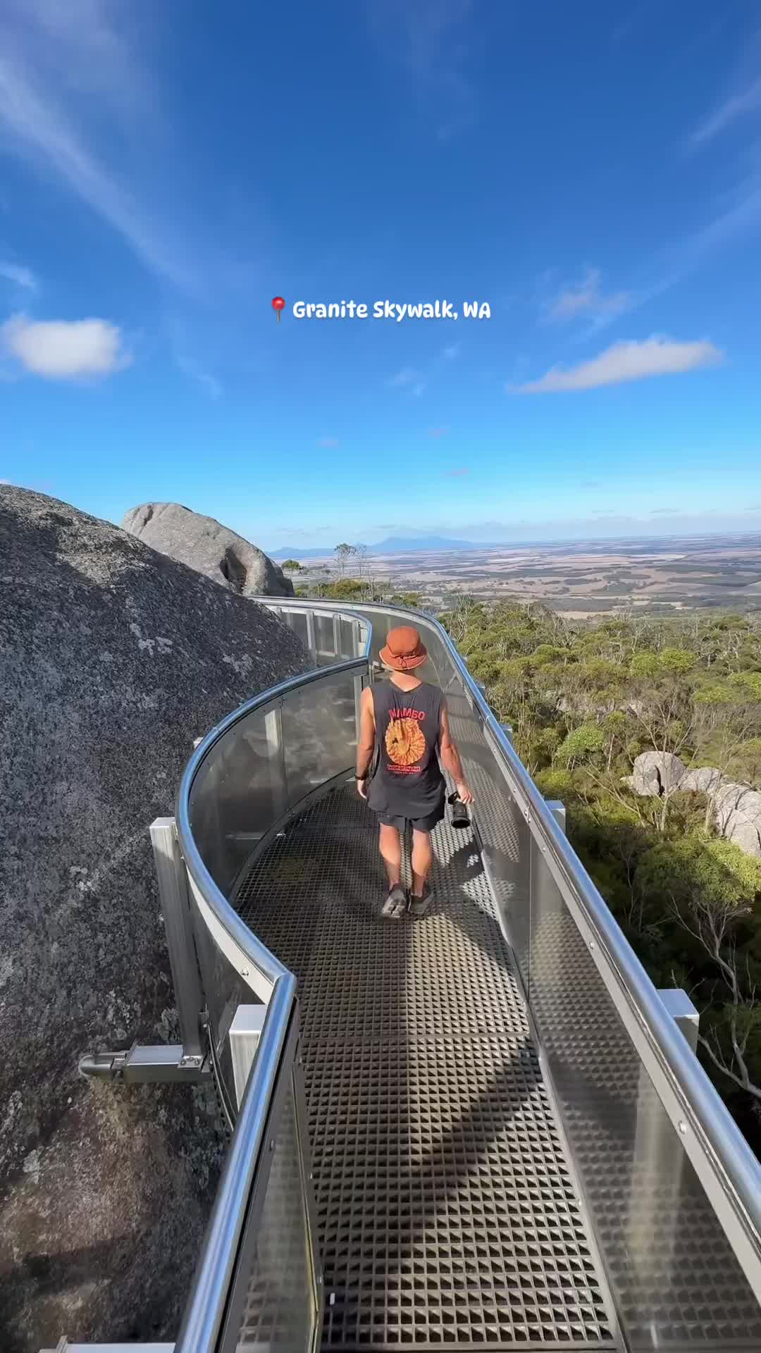 GRANITE SKYWALK 🪨 🦅 Another cheeky bucket list spot ticked off for me as we travel deeper into the South West of @westernaustralia. Some unreal scenes from atop here. The 4.7km return hike is well worth it & definitely needs to be on your WA adventure list!

#WADreamState # WesternAustralia #australia #seeaustralia