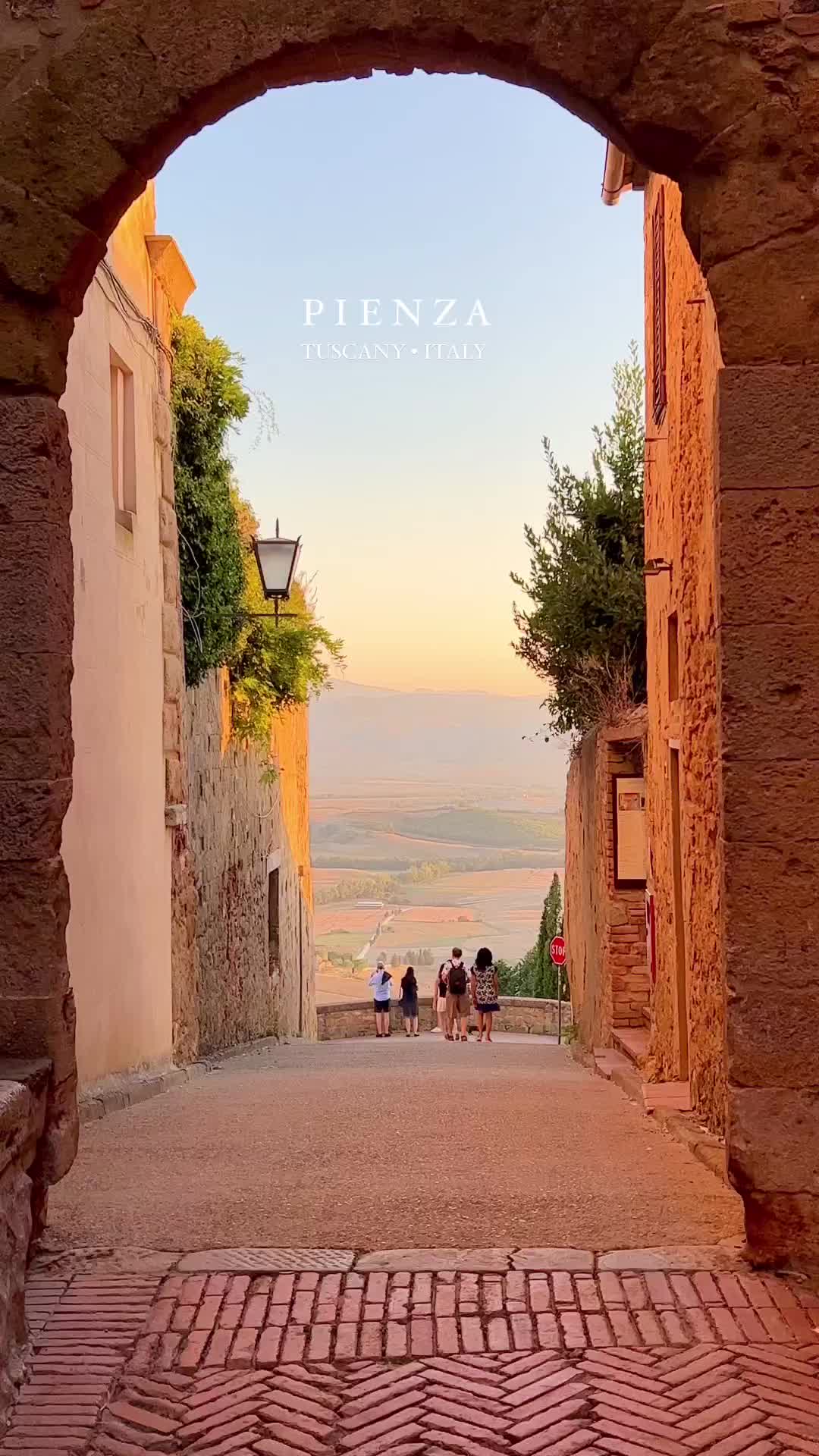 Golden Sunsets in Pienza: Tuscany’s Tranquil Beauty