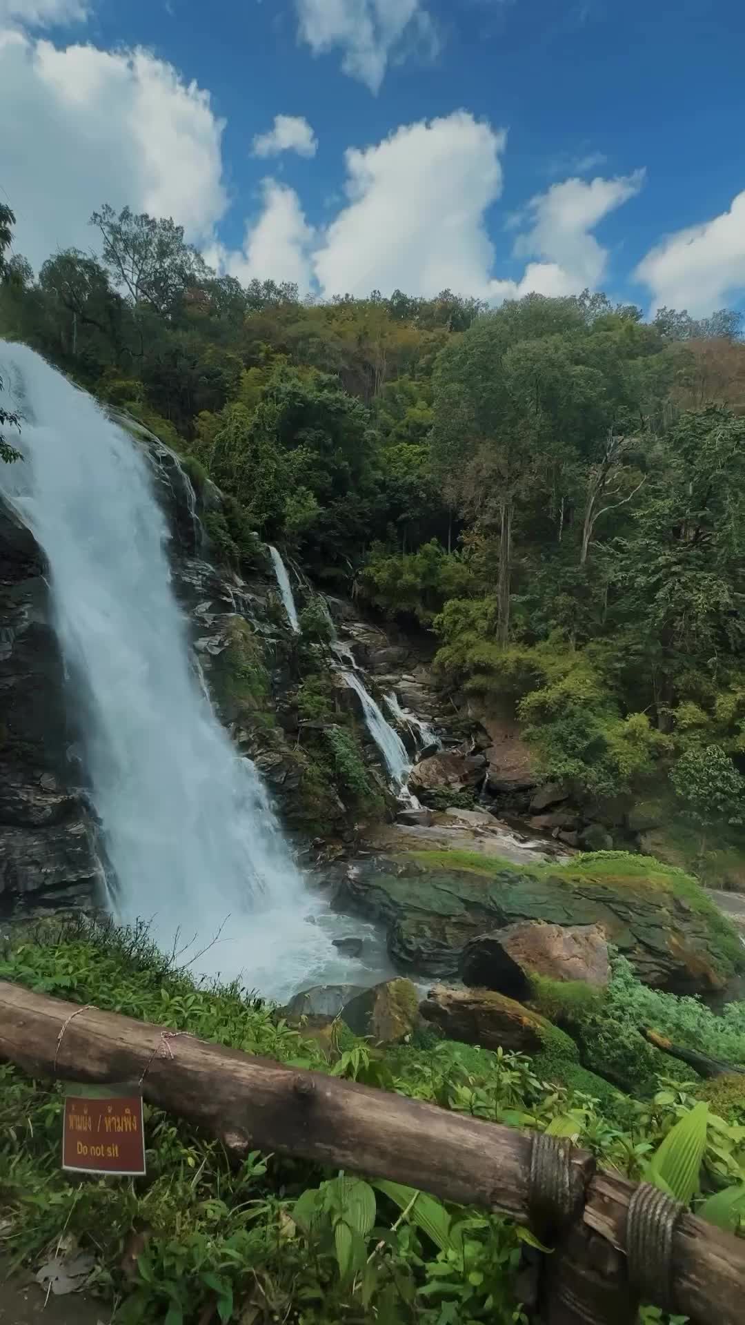 Look better? How to ถ่ายคลิปน้ำตกให้ดูอลังการ📍 น้ำตกวชิรธาร เชียงใหม่ (Wachirathan Waterfall, Chiangmai)

#thailandtravel #thailandinstagram #สอนถ่ายภาพ #สอนแต่งรูป #mobilephotography #ถ่ายรูป #shotbyiphone #shotwithiphone #รีวิวเชียงใหม่ #chiangmaithailand #น้ำตก #น้ำตกวชิรธาร #chiangmai