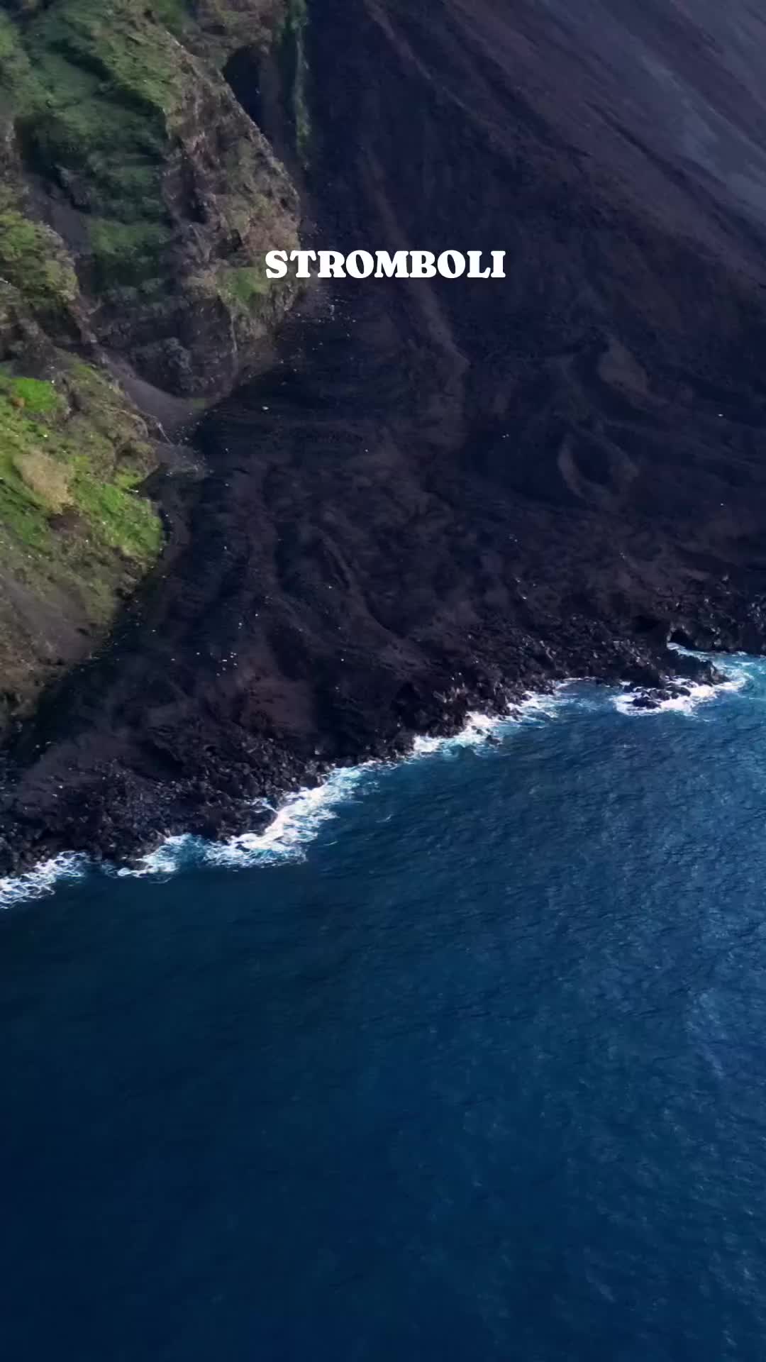 Stunning Blu Stromboli: Nature's Majestic Beauty