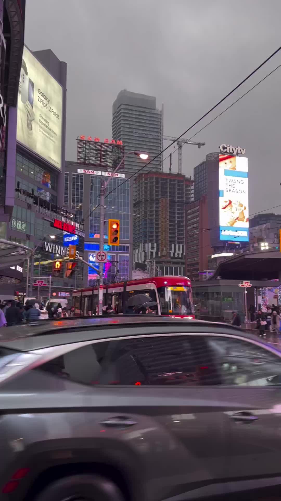 Toronto Day, Was Raining! 🇨🇦

#weekendvibes #weekend #toronto #canada #Dubai #MyDubai #Habibi #onenightindubai #dubailife #trip #travel #traveller #travelling #canada #instagood #instadaily #instalike #instalove #instamood #instareels #reels #reelsinstagram #reelsvideo #reelsindia #reelitfeelit #reelsviral #traveldubai #dubaitravel #adventure #wanderlust @visit.dubai @dubai @mydubai @emaardubai @burjkhalifa @placestovisitindubai @dubai.travelers @whatsupdubaiuae @beautifuldestinations