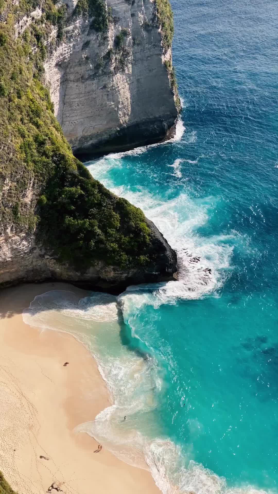 Stunning Views of Kelingking Beach, Bali