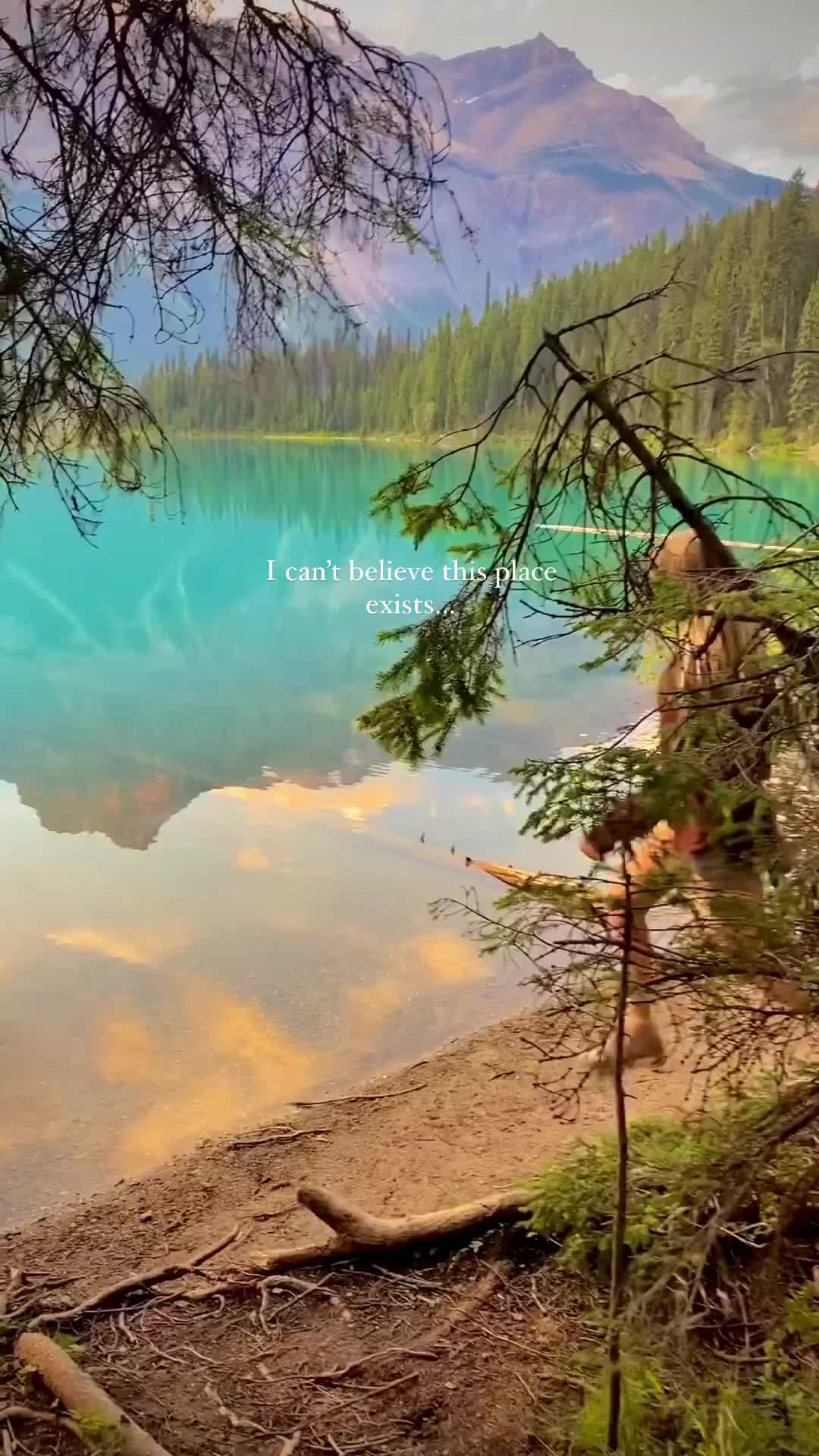 Discover Emerald Lake in Yoho National Park, Canada