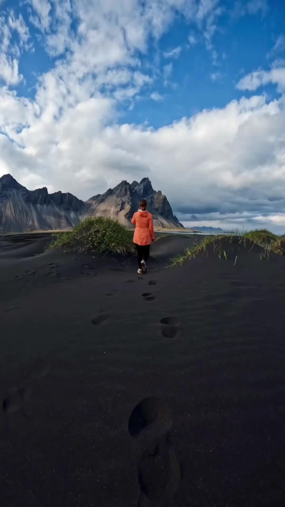 Stunning Vestrahorn Views: Iceland Travel Bucket List