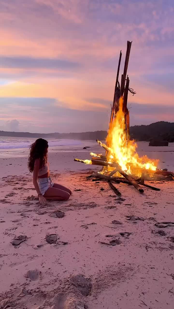 My most epic sunset of 2022 ✨

What’s your most memorable sunset of this year?

The sky kept getting more and more like cotton candy explosion, paired with the surprise bonfire on the beach it was hands down the best sunset experience of this year for me 😍

🎥 @conormccann

#nihi #edgeofwildness #nihisumba #sumba #indonesia #vacations #voyaged #earthpix #sunset #bonfire #horseriding #travel #earth #travelandleisure #earthfocus #puravida #exploretocreate #stayandwander #travelawesome #beautifuldestinations