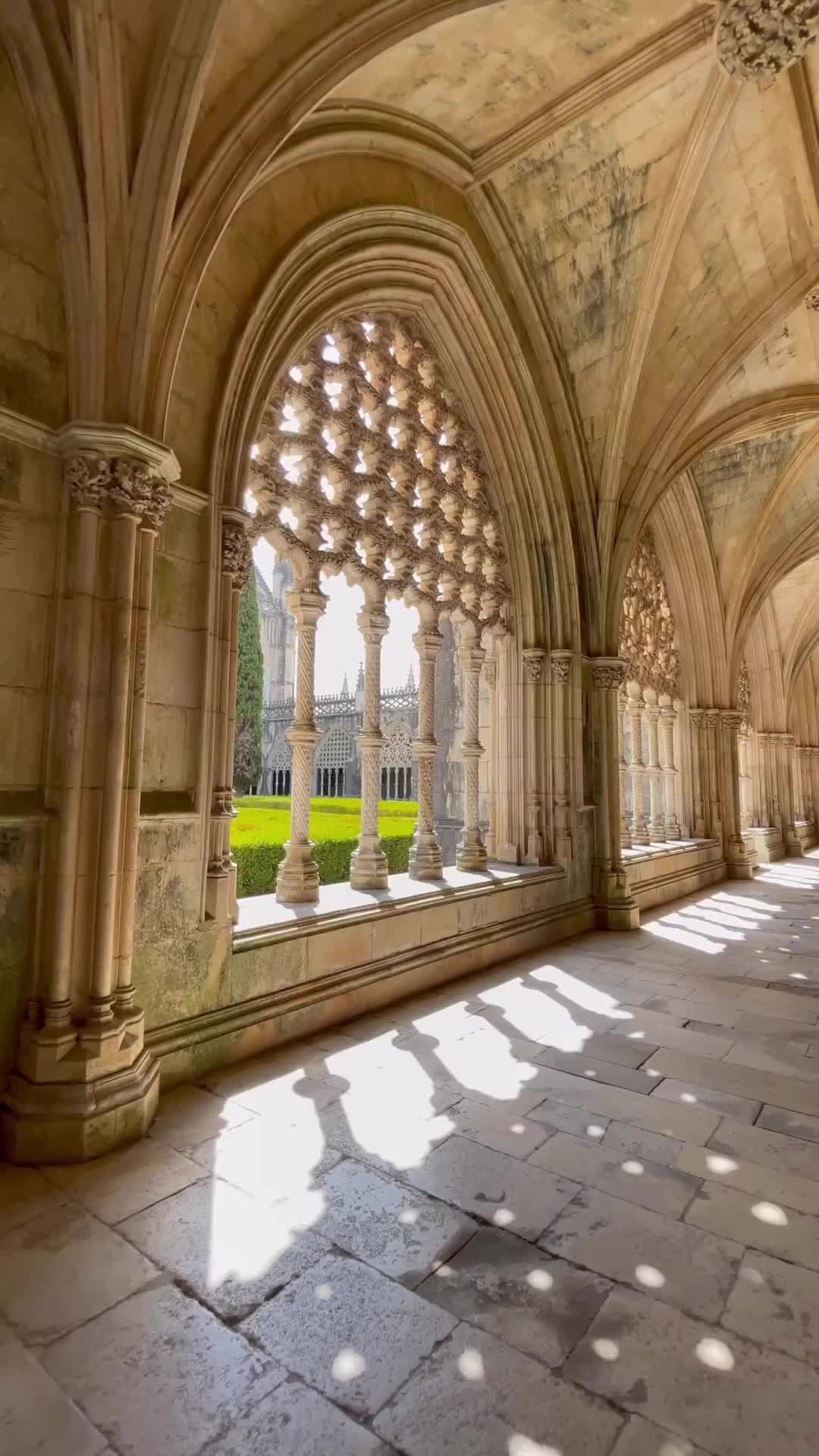 🇬🇧 Batalha Monastery, Portugal 
A year ago in one of my favorite places ❤️

🇵🇹 Mosteiro da Batalha, Portugal 
Há um ano atrás num dos meus locais favoritos ❤️

#mosteirodabatalha #batalha  #portugal #map_of_europe #worldplaces #wonderful_places #beautifuldestinations #travelingthroughtheworld