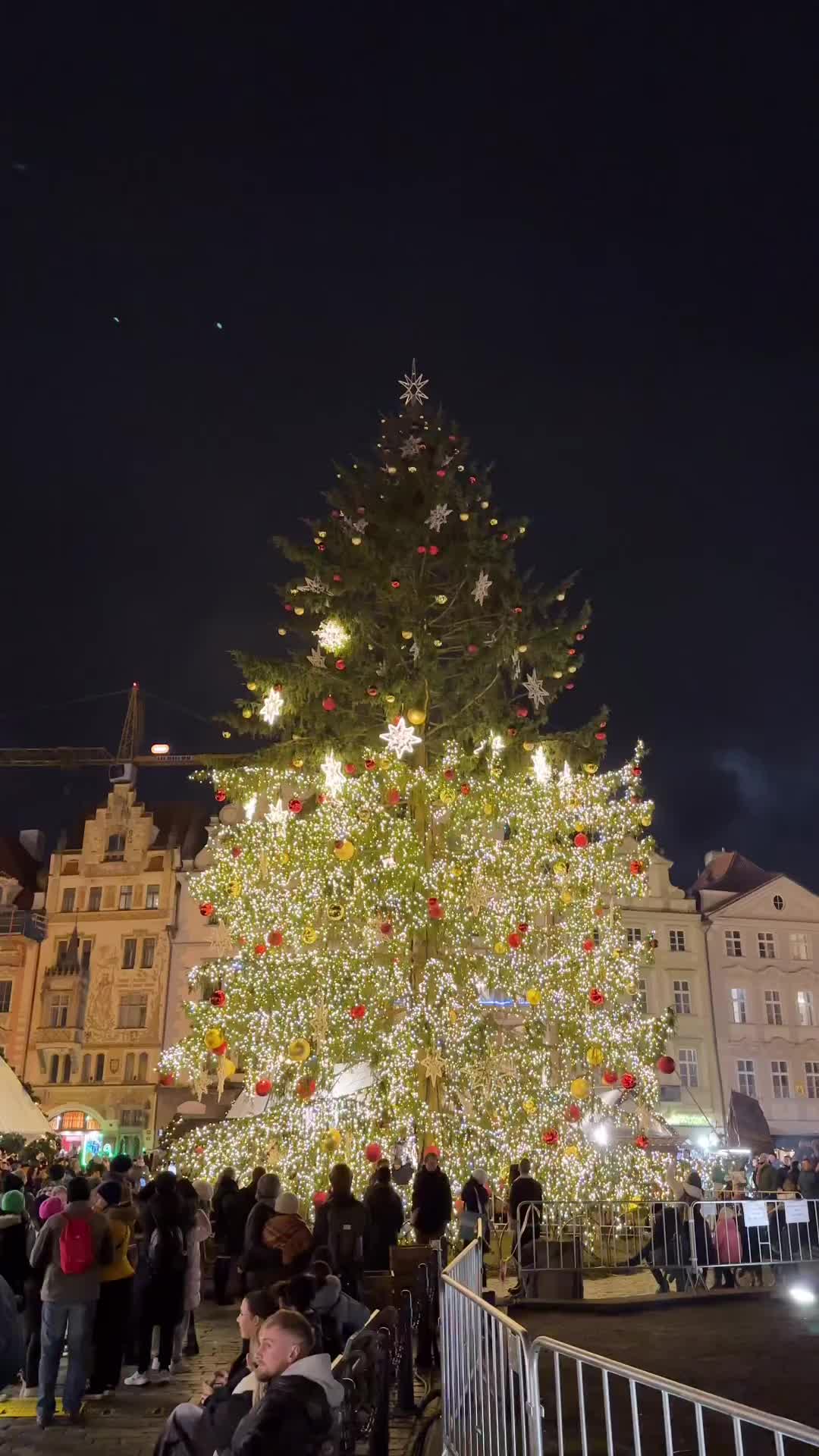 La magia delle luci in quel di Praga ❤️