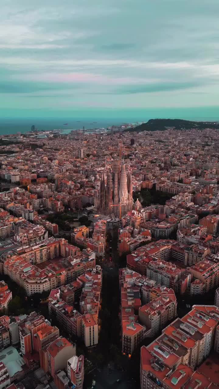 Spectacular Drone Tour of Barcelona’s Stunning Architecture