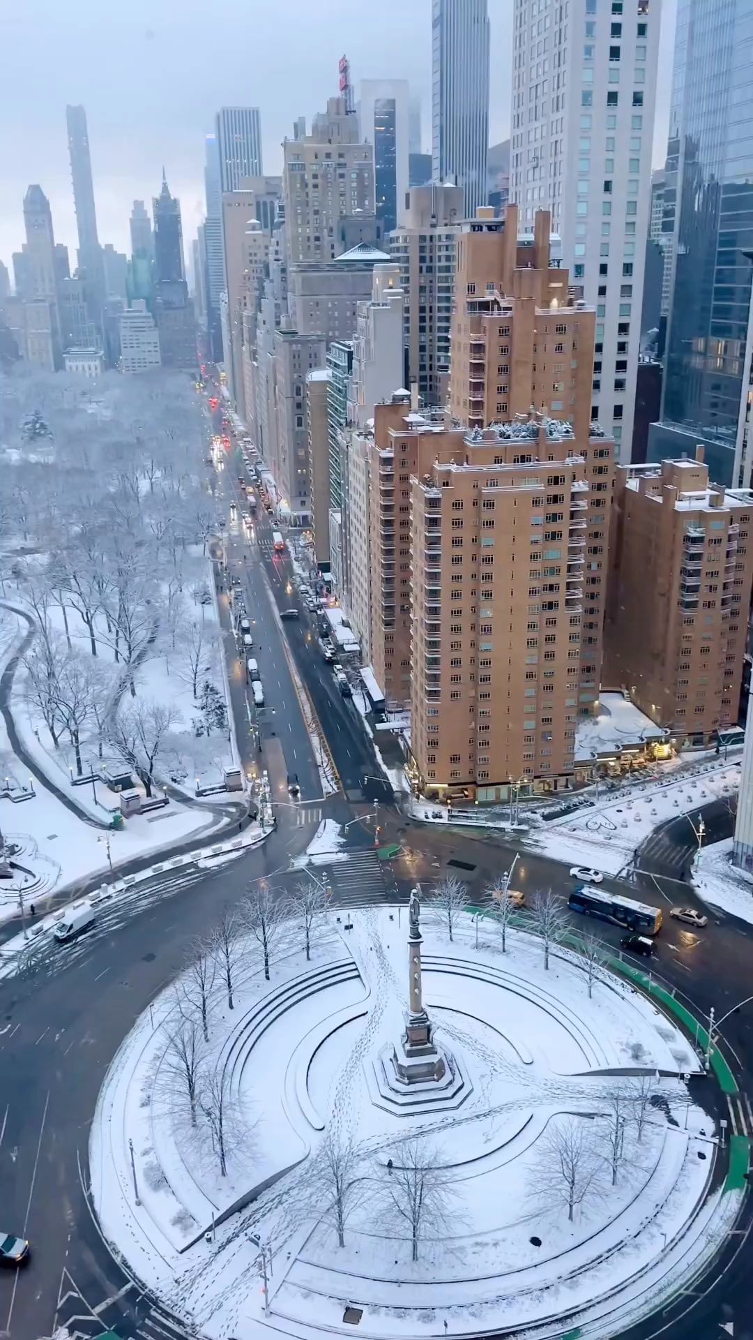 🗽 Winter views of snowy Columbus Circle and @centralparknyc from the @mo_newyork Lobby Lounge this morning! 😍❄️🌨✨

✧
📸 Credit to ⋮ @nyclovesnyc⁠         
✧
✧
✈  Mark your photo with tag @visit.newyork and we’ll post it! 
‎‎
‎‎‎
‎‎

‎
‎
‎
‎
#newyork #America #ny #nyc #newyorkcity #newyorker #street #usa #ilovenyc #manhattan #brooklyn #newyorkphoto #newyorkcitylife #ilovenewyork #photo #newyorkfashionweek #newyork_ig #newyorkstateofmind #newyork_instagram #travelnyc #empirestatebuilding #newyorklife #newyorkphotographer #photoftheday #newyorkstate #visitnewyork #travel #newyorkyankees #newyorktimes #instanyc