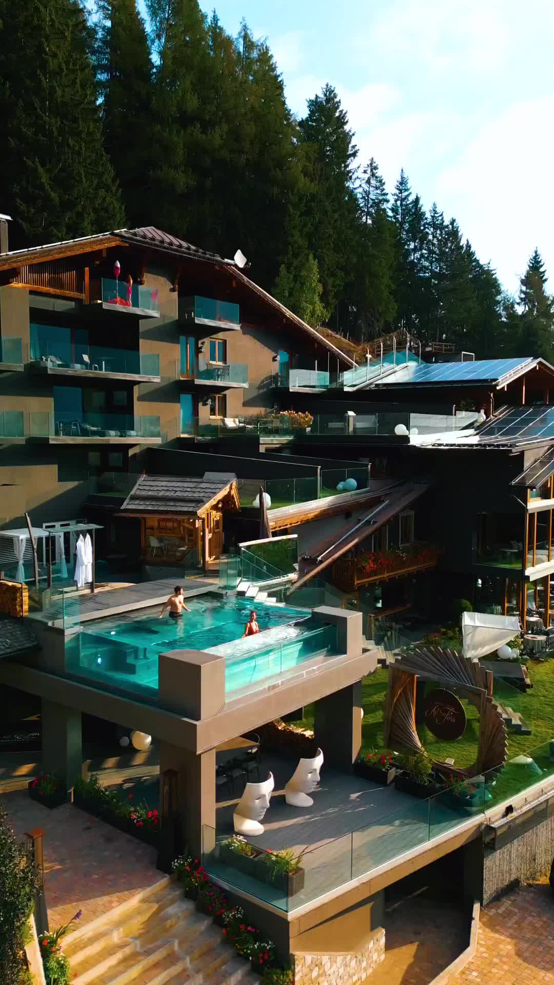 Unique Chalet al Foss Hotel in Italy