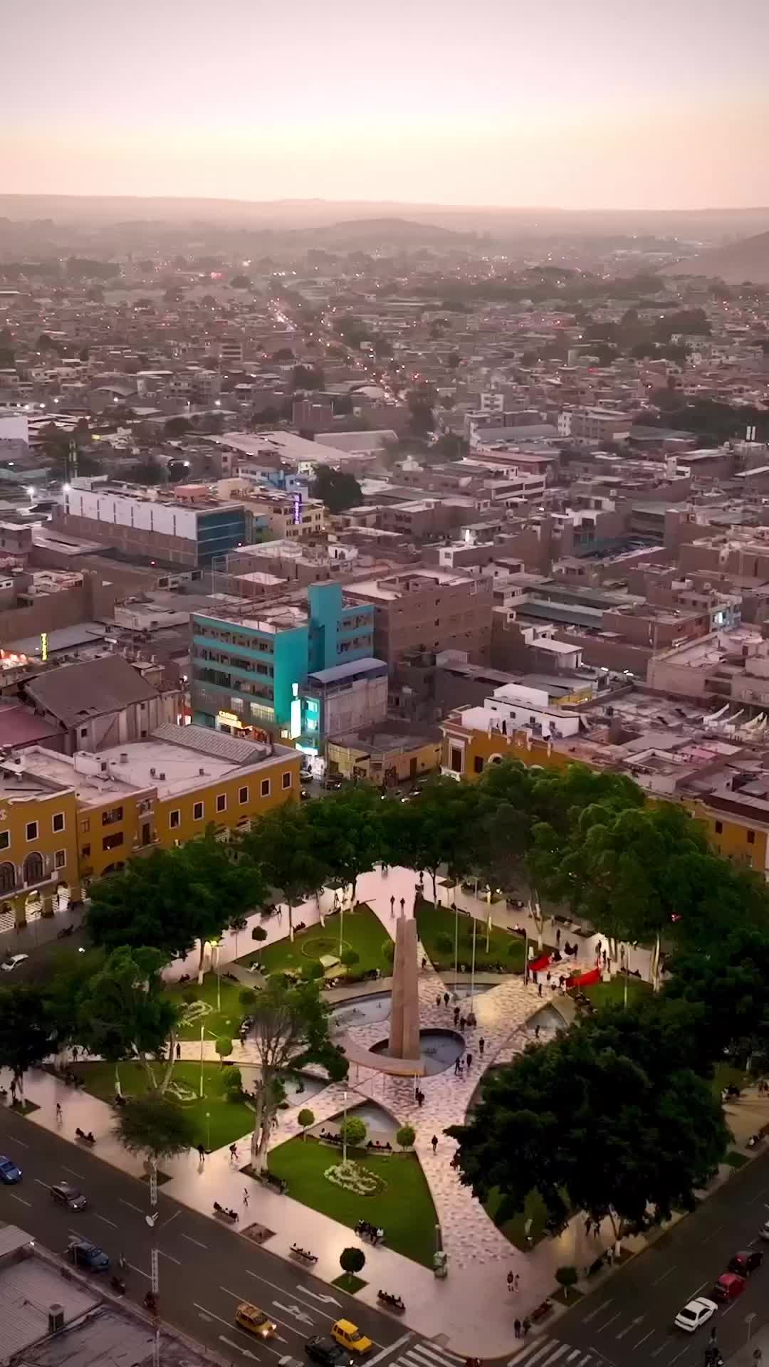 Discover Plaza de Armas de Ica, Peru 🌄🇵🇪
