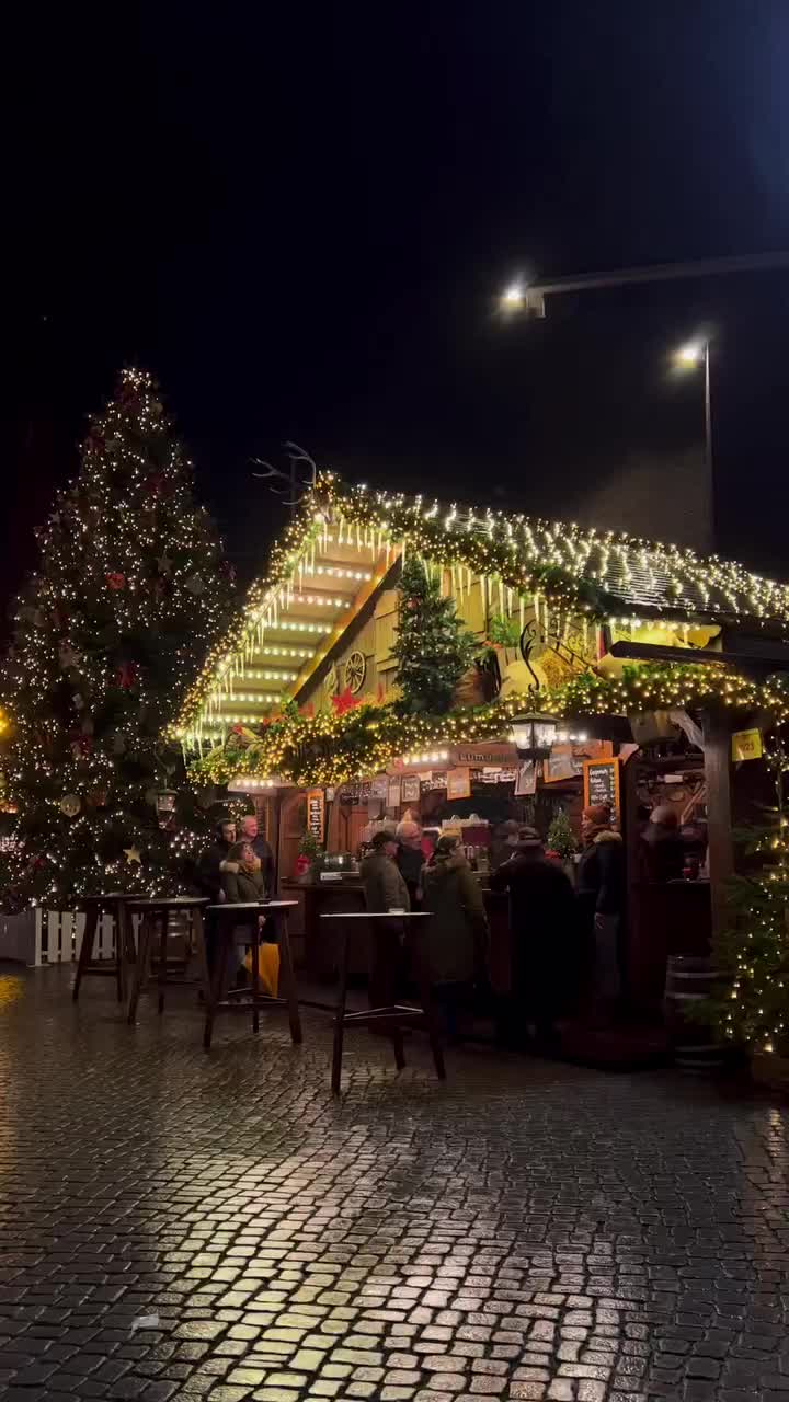Christmas Market in Bremen: Festive Lights & Joy 🎄🎅✨