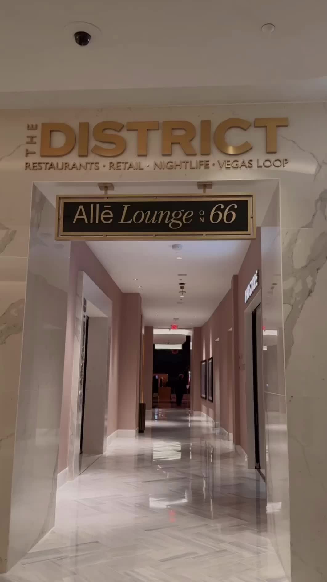 Best Views & Dining at Alle Lounge on 66, Las Vegas