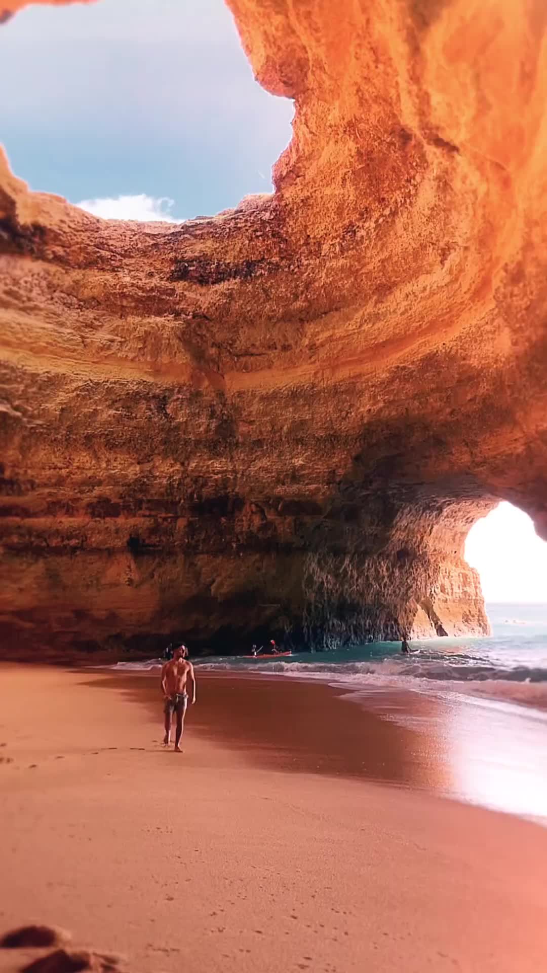Exploring the Stunning Grotta di Benagil, Portugal