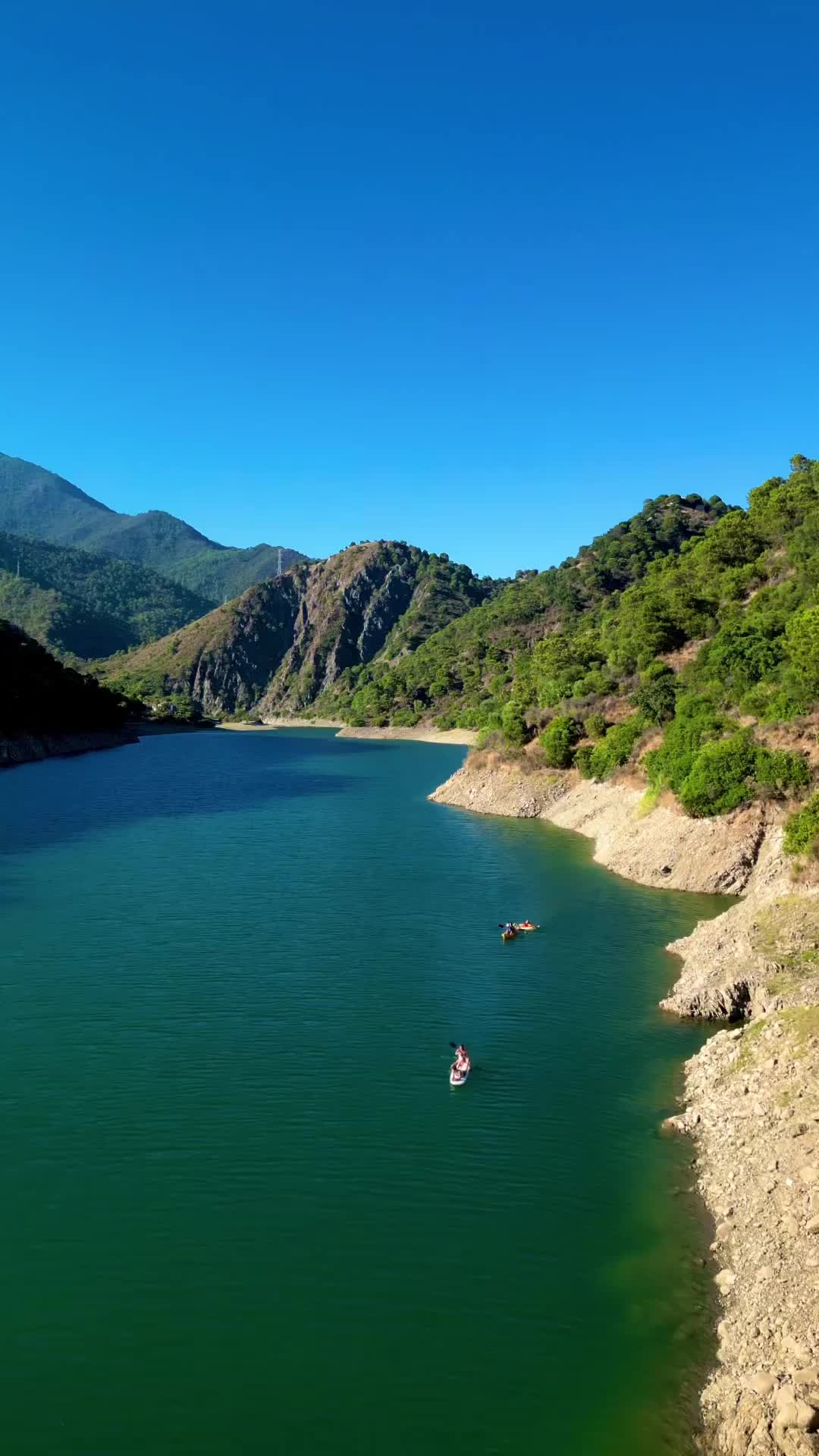 Discover Istán's Hidden Gem Lake in Spain