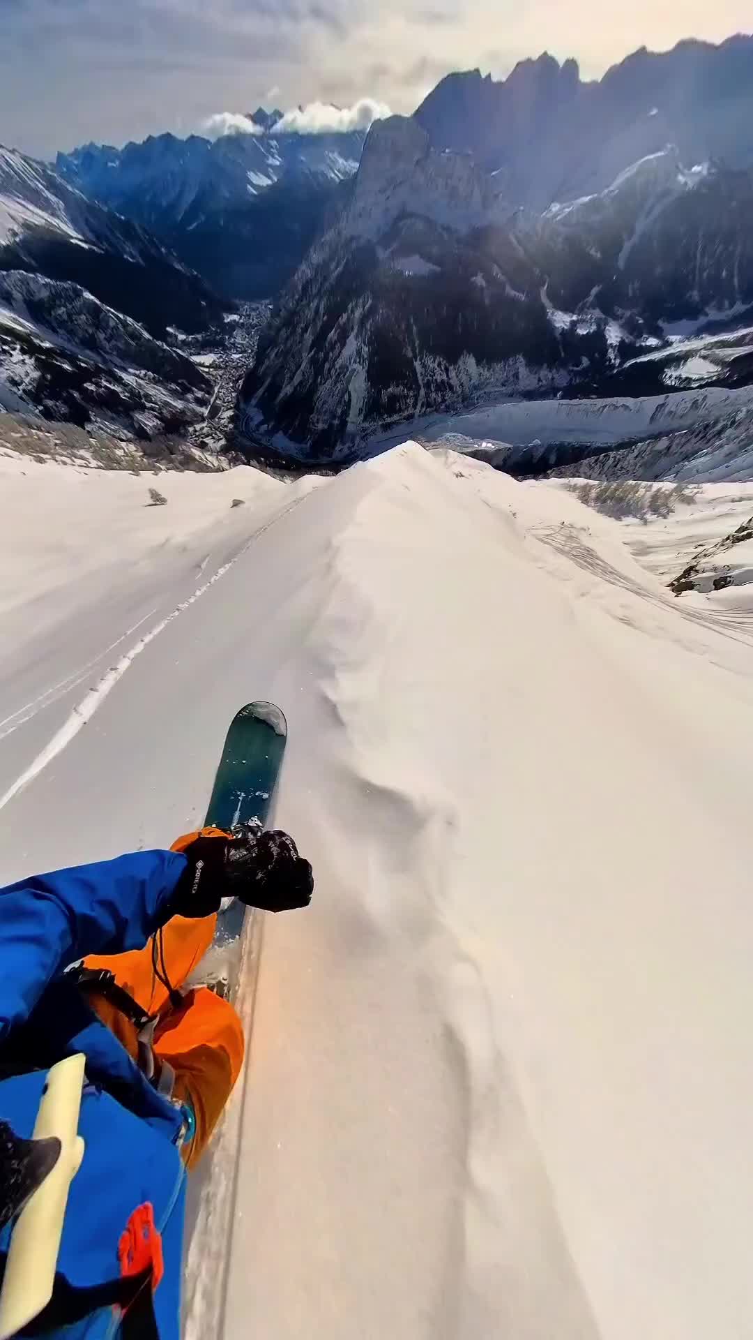 Incredible Ridge Powder Surfing at Mont Blanc Summit
